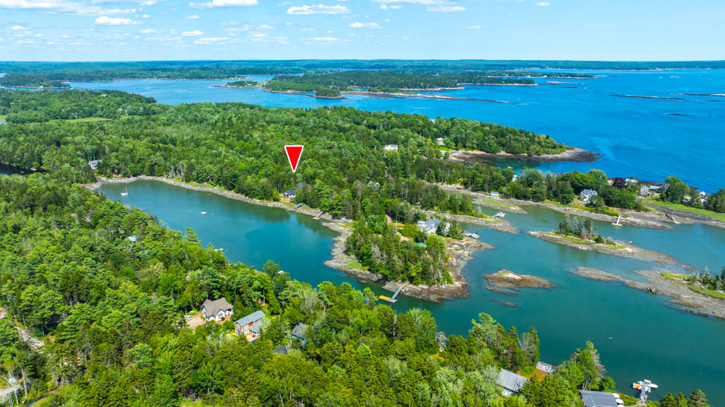22 Little Crow Point Property Photo 3