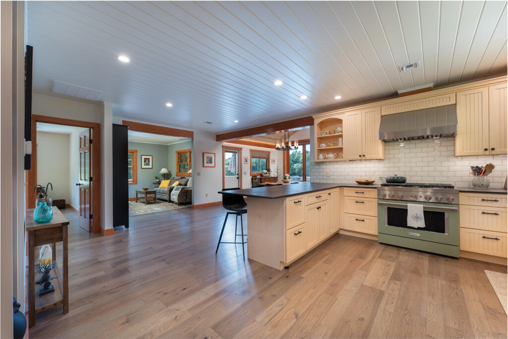 22 Little Crow Point Property Photo 14
