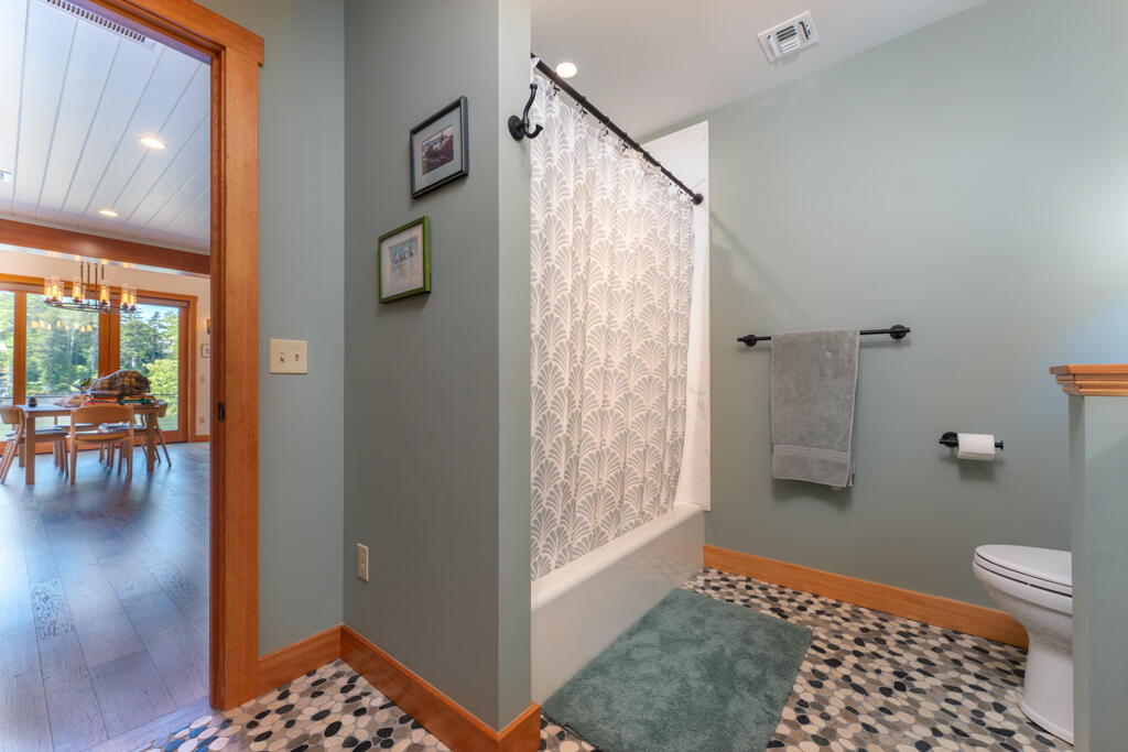 22 Little Crow Point Property Photo 24