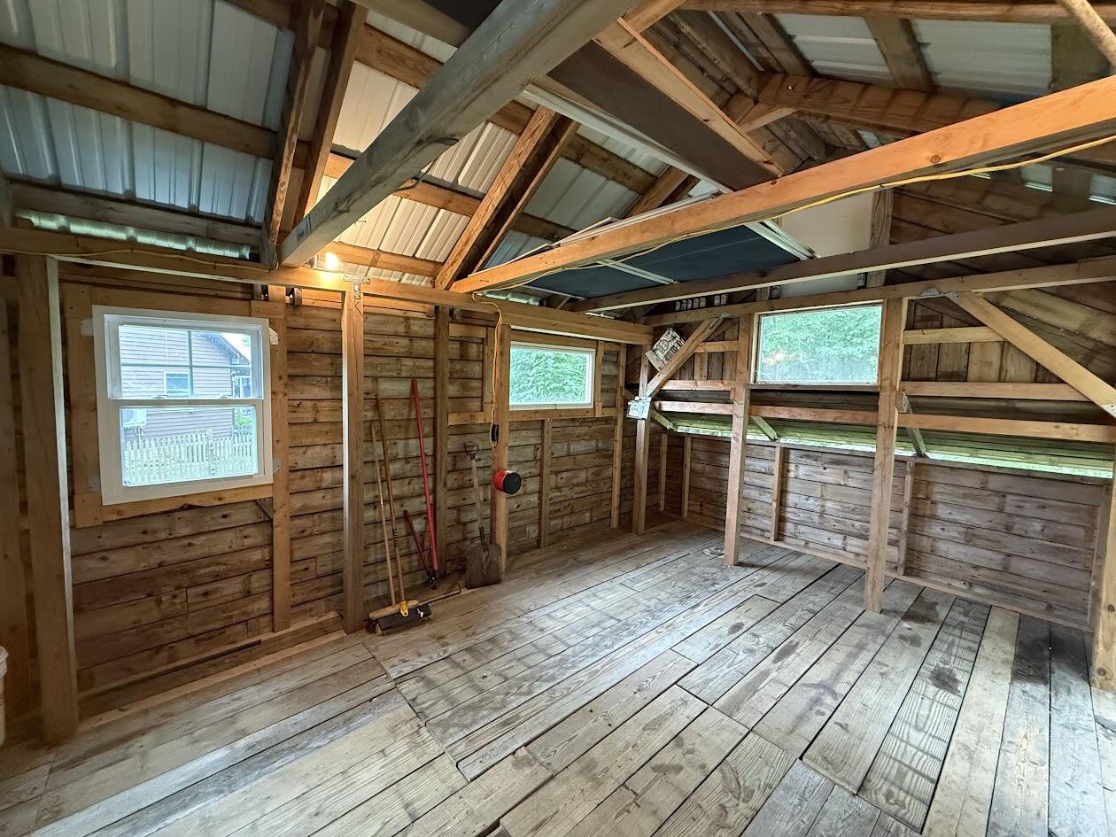 10 Penny Lane Property Photo 74