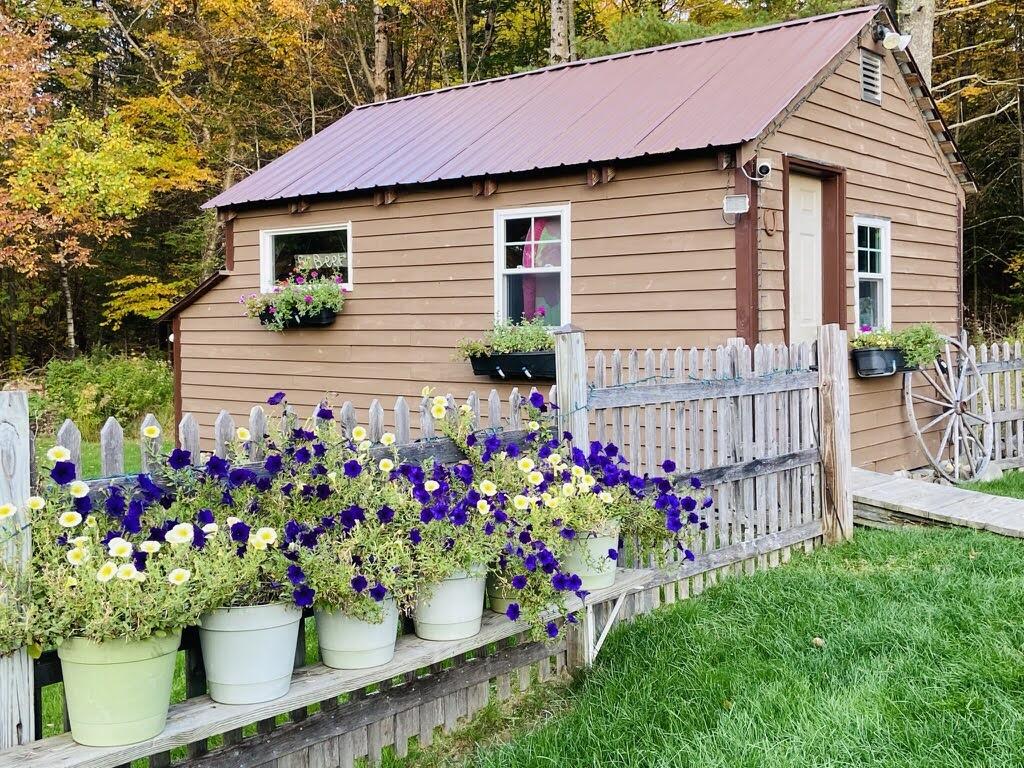 10 Penny Lane Property Photo 100