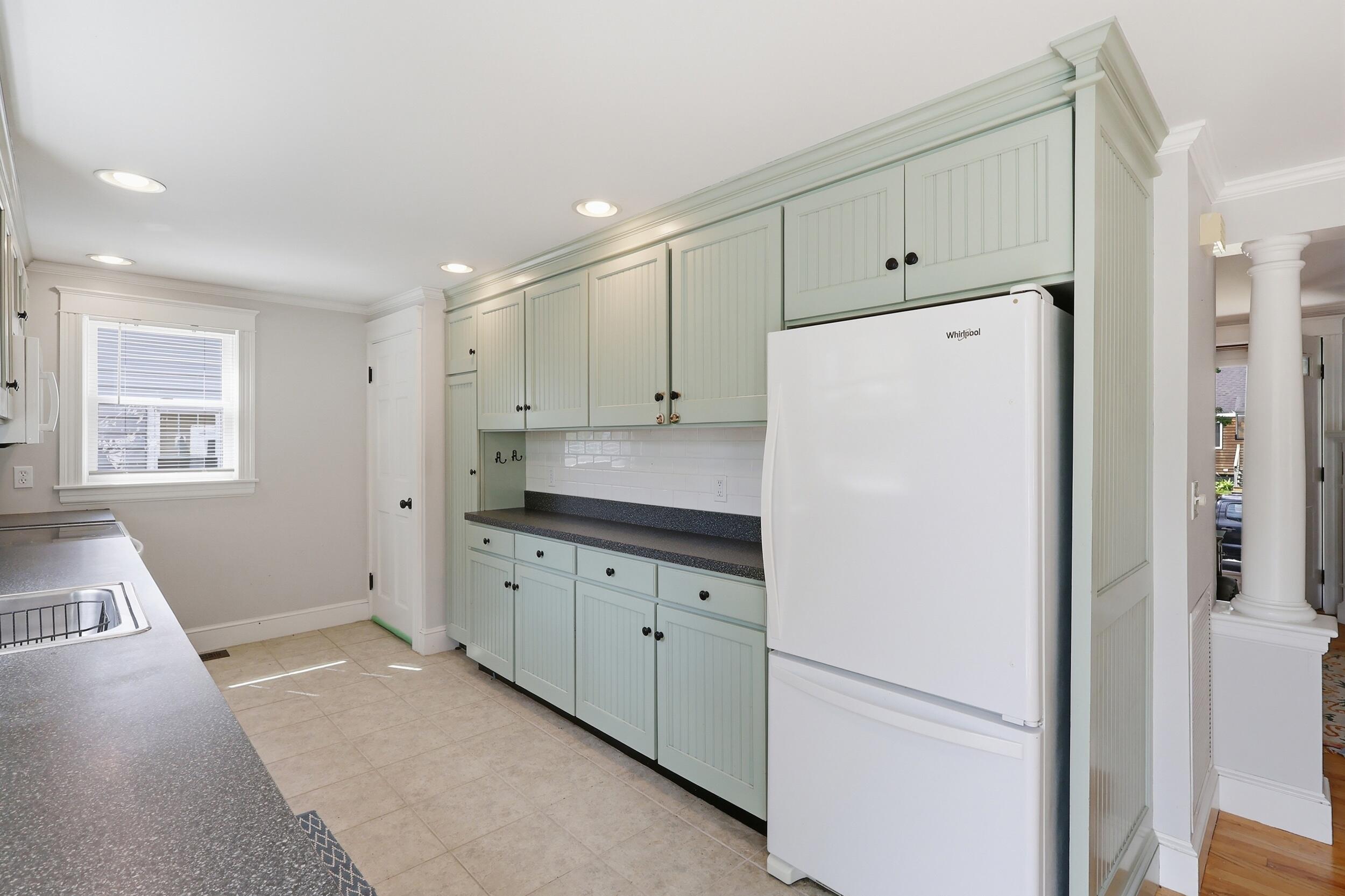 75 Pennell Avenue Property Photo 4