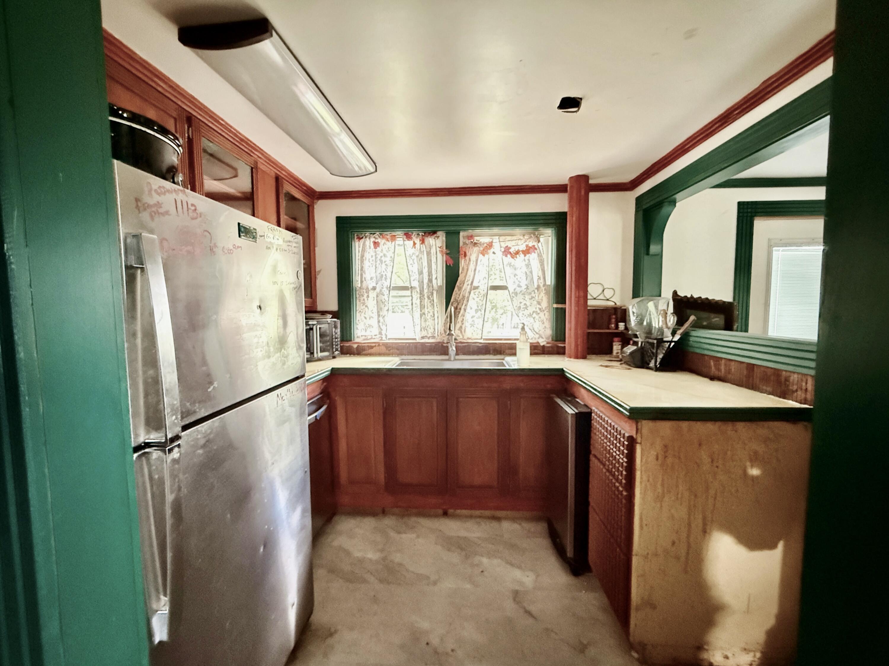 42 Capri Street Property Photo 11