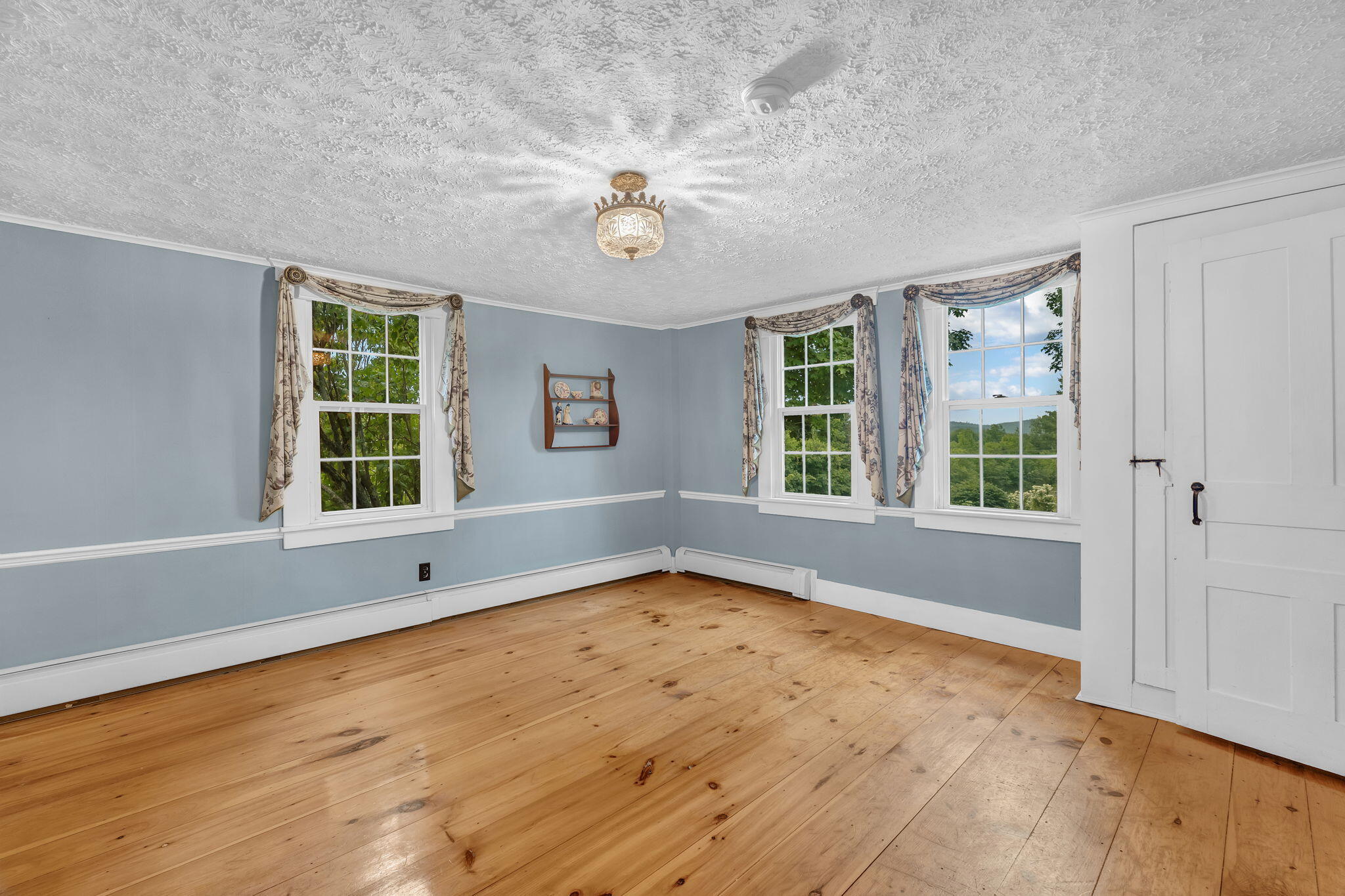 202 Barker Road Property Photo 25