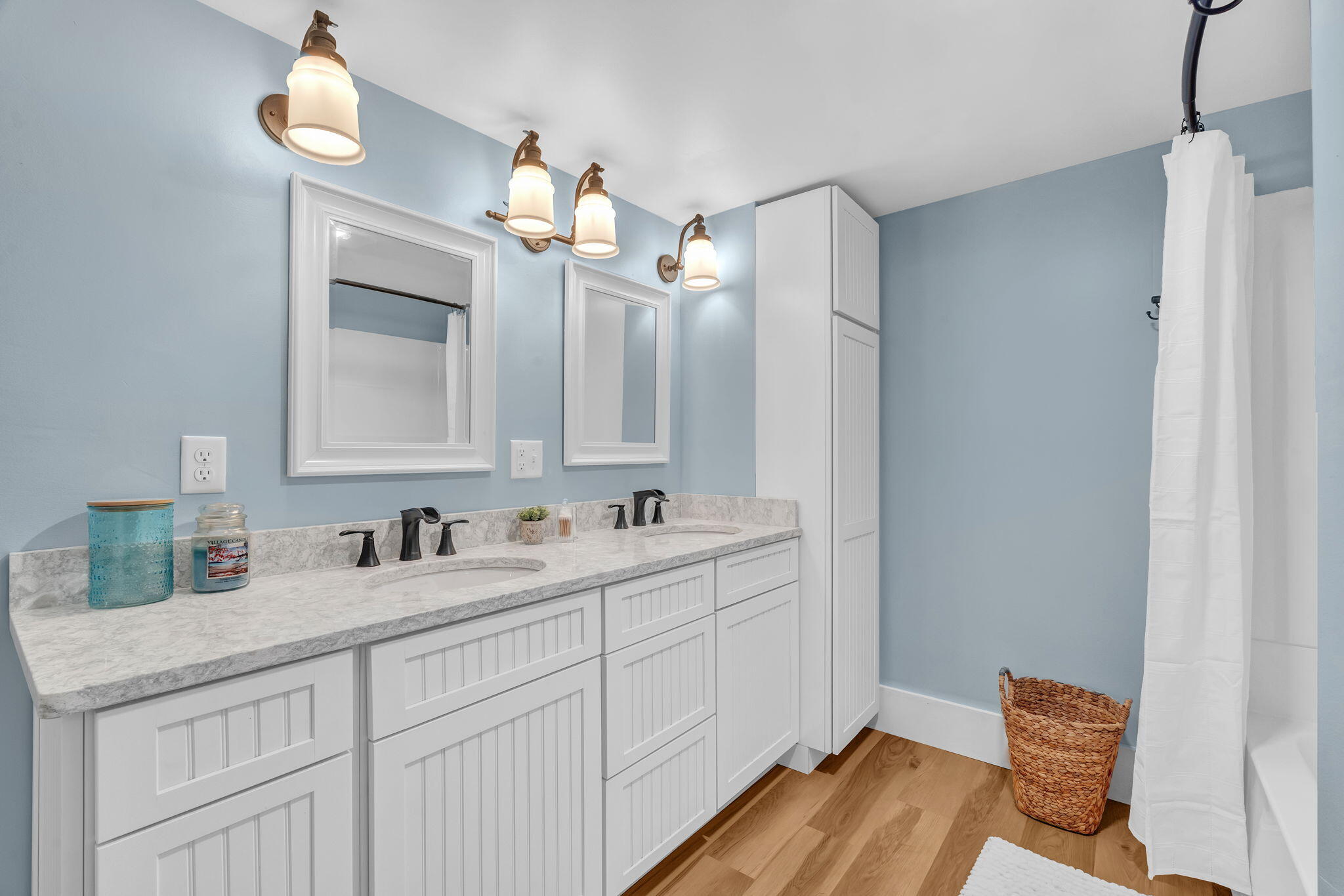 202 Barker Road Property Photo 28