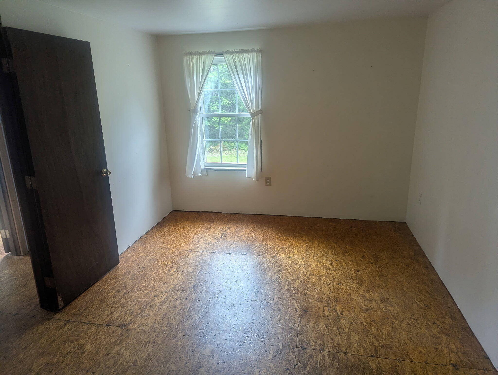 640 Dover Road Property Photo 7