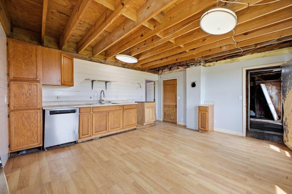 697 Sokokis Avenue Property Photo 29