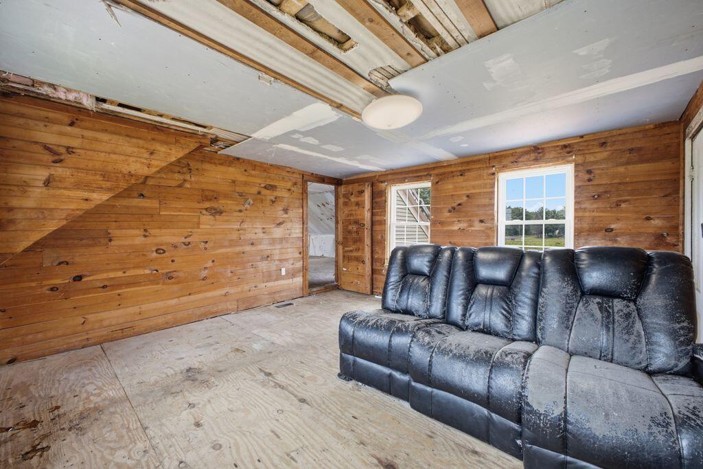 697 Sokokis Avenue Property Photo 32