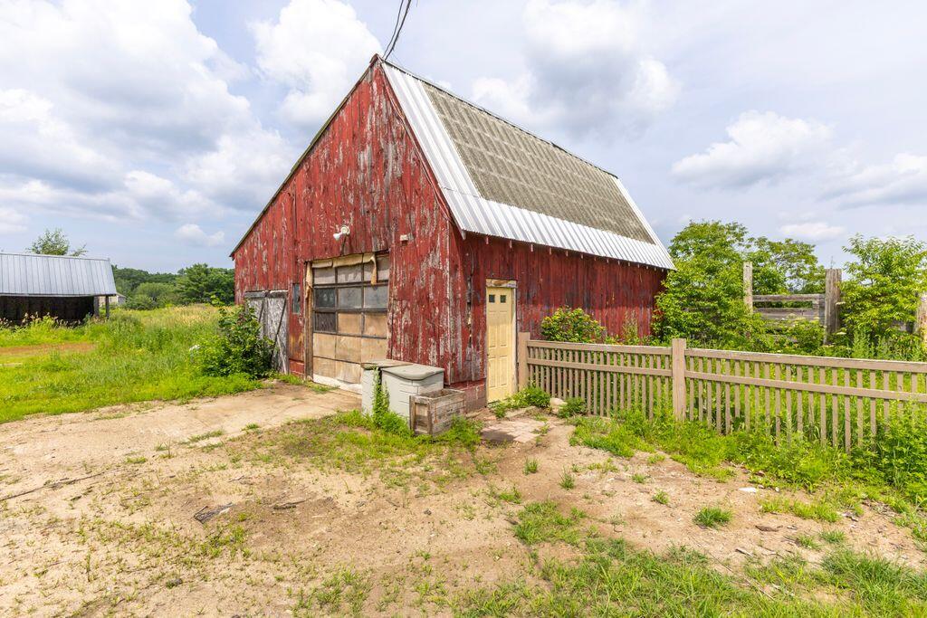 697 Sokokis Avenue Property Photo 37