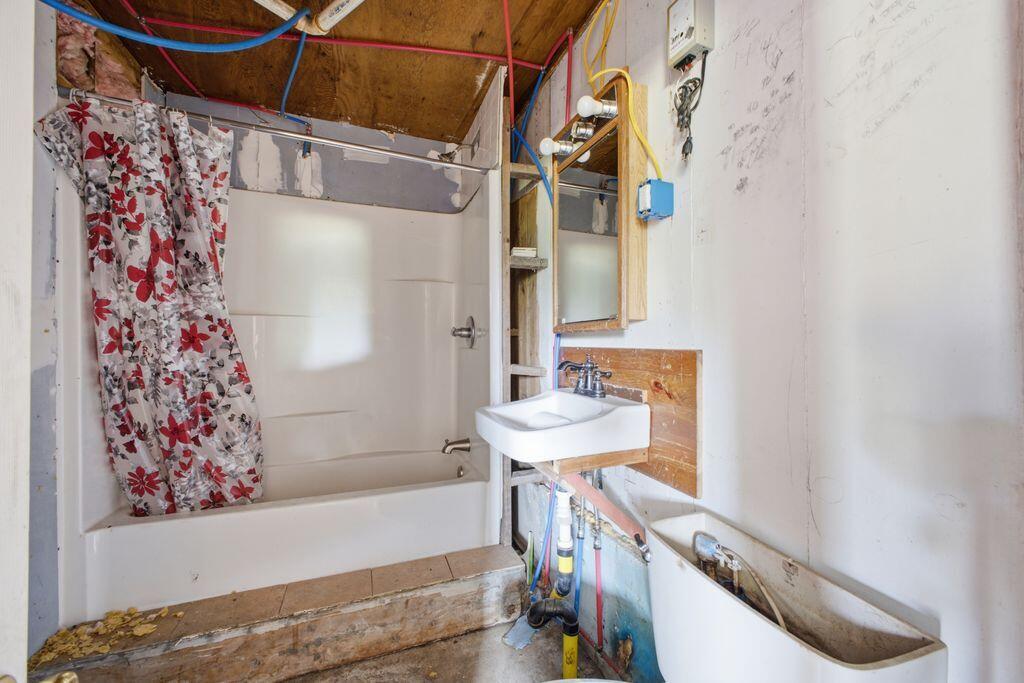 697 Sokokis Avenue Property Photo 45