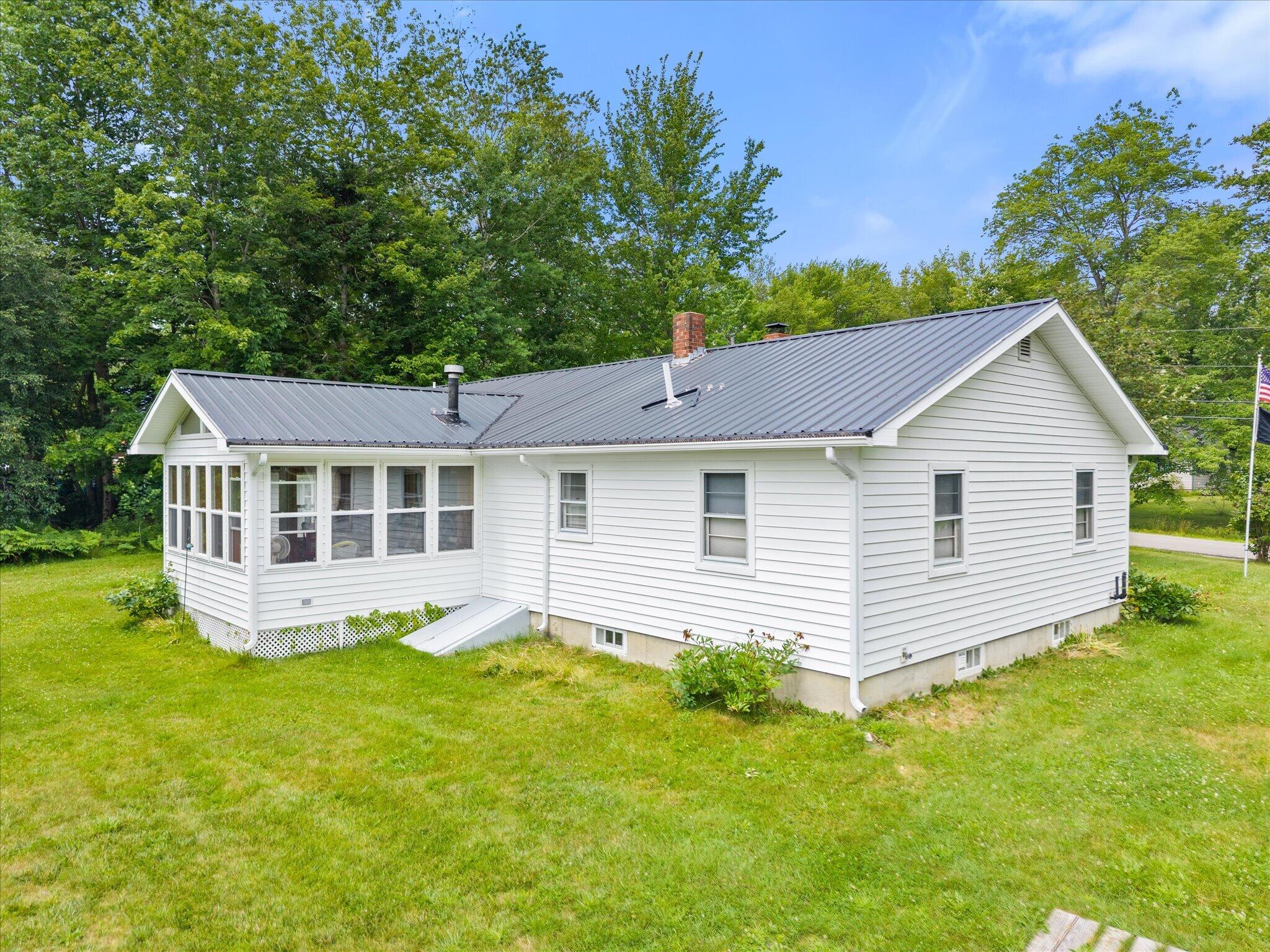 4 Birchlawn Drive Property Photo 2