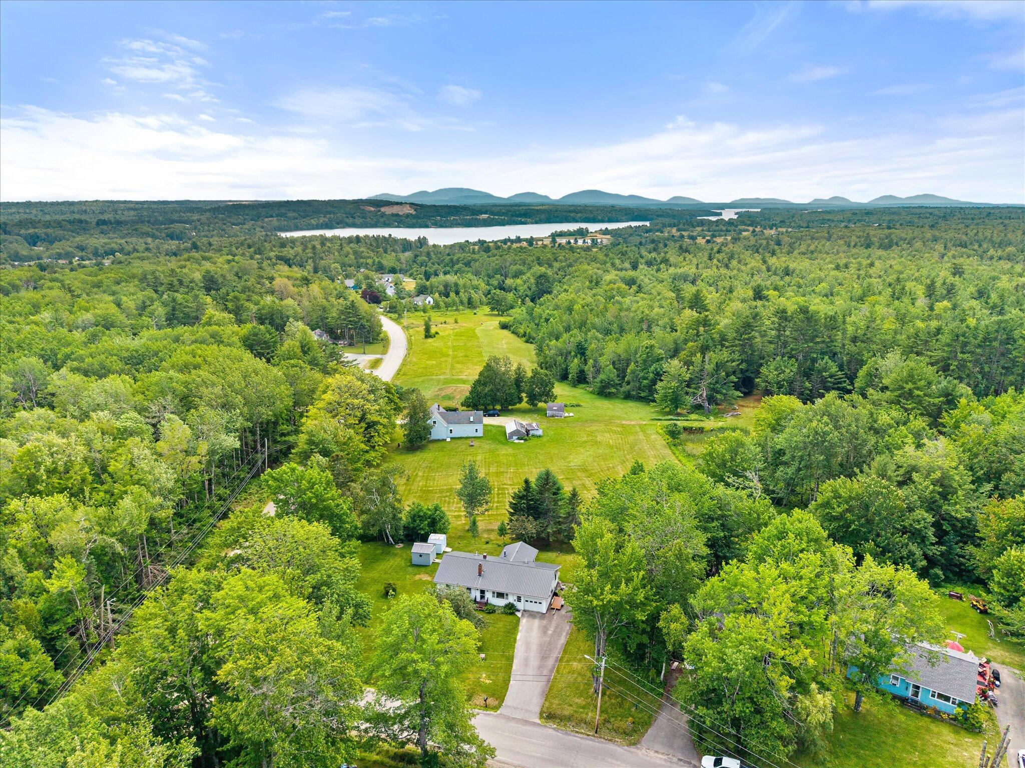 4 Birchlawn Drive Property Photo 3