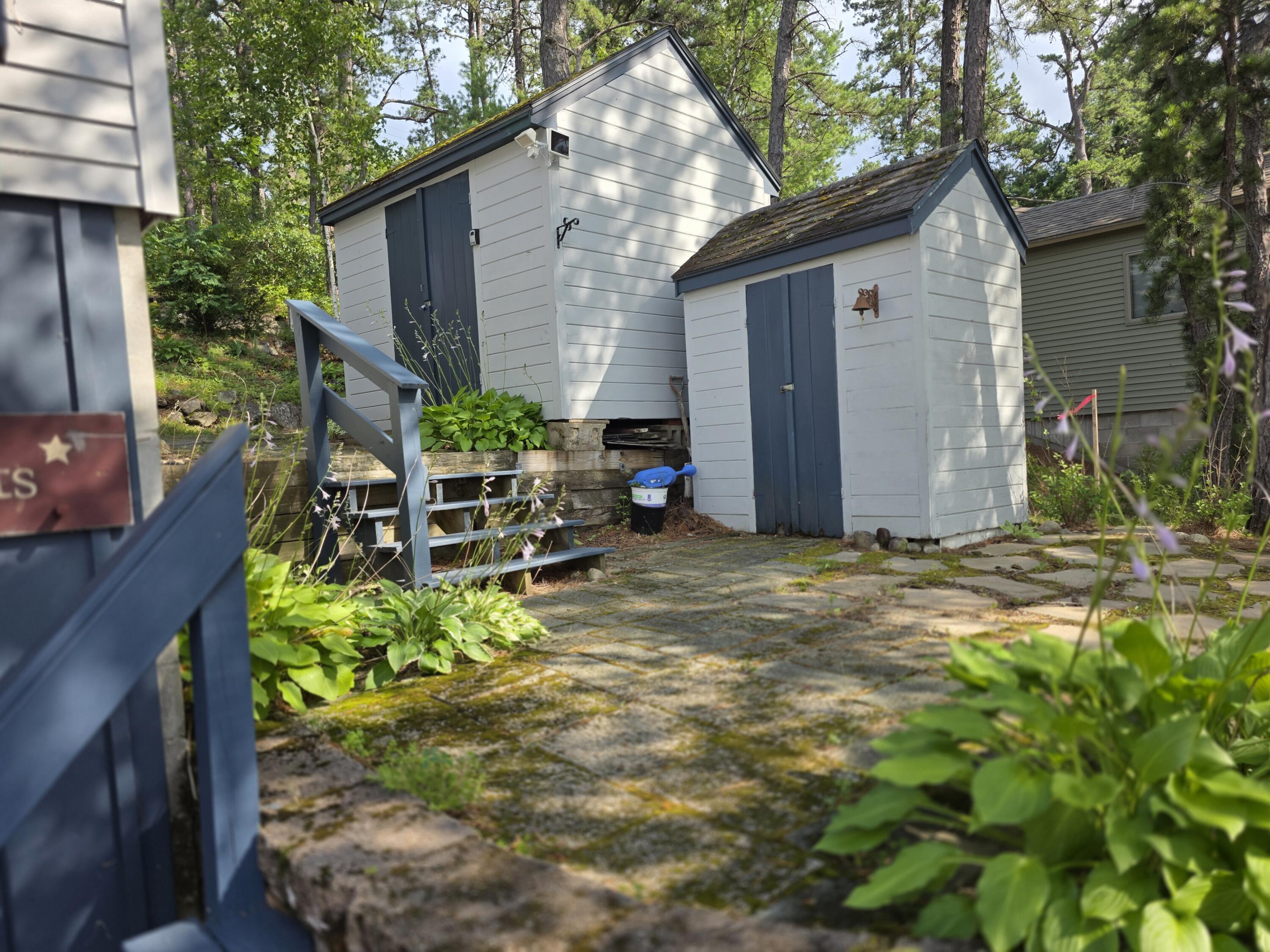 10 Camp Road Property Photo 23