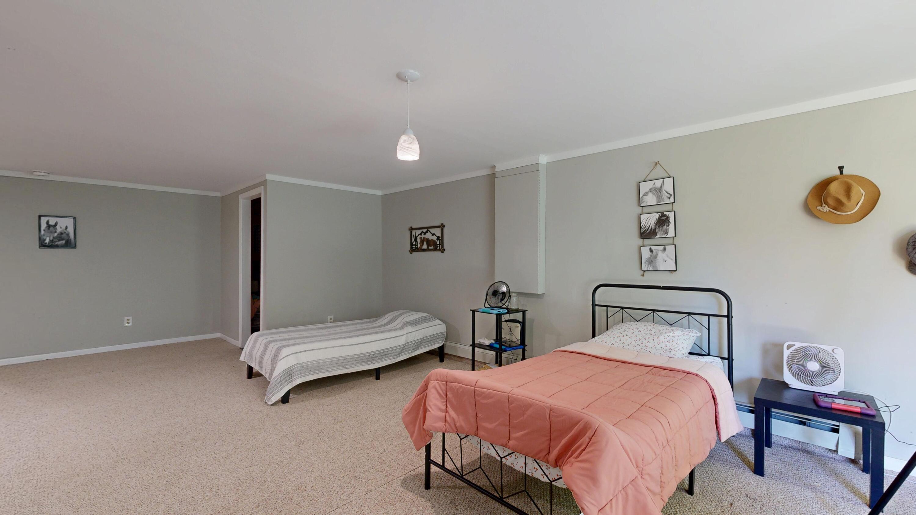 14 Ledges Court 7 Property Photo 46