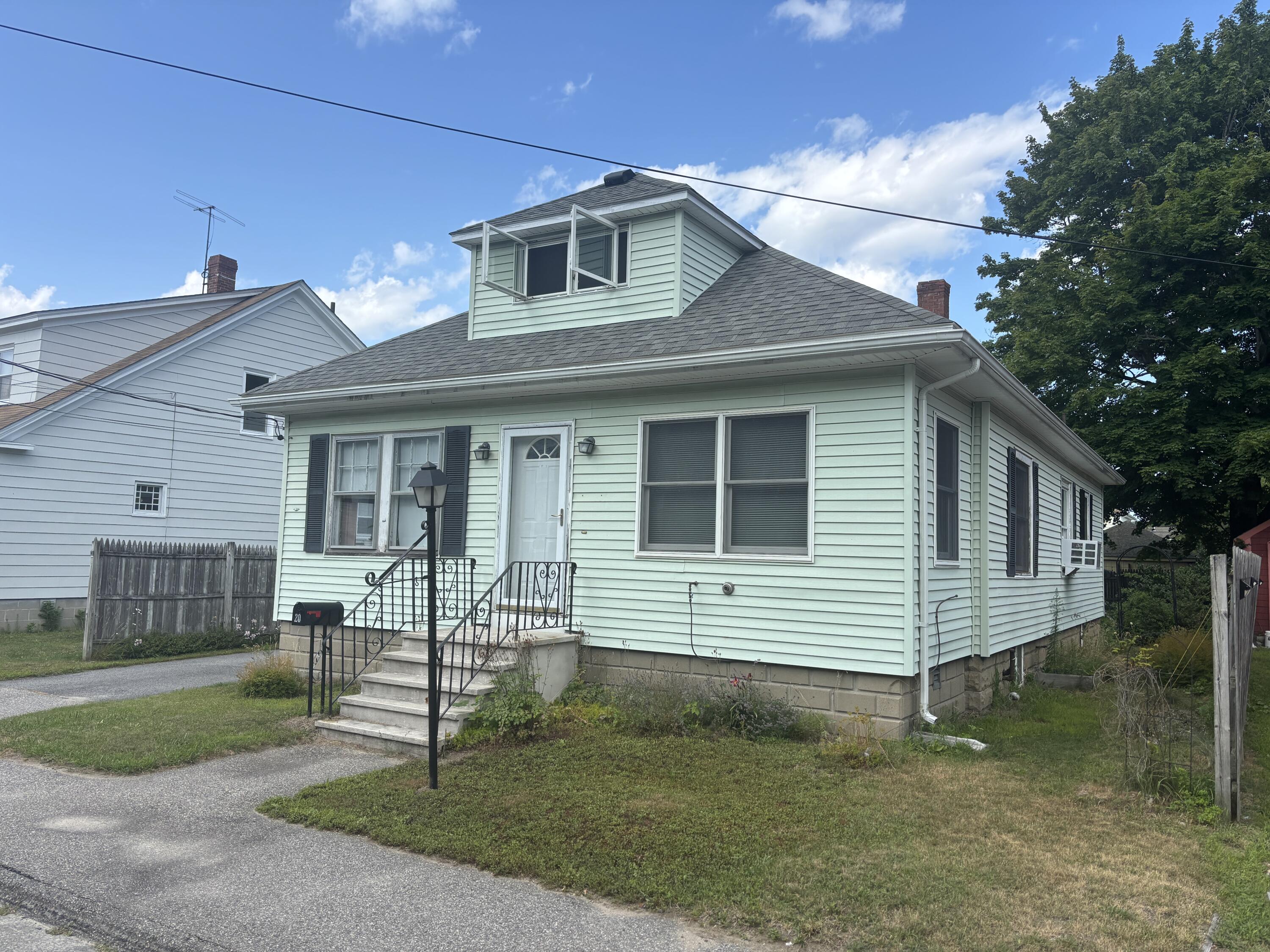 20 Kelley Street Property Photo 4