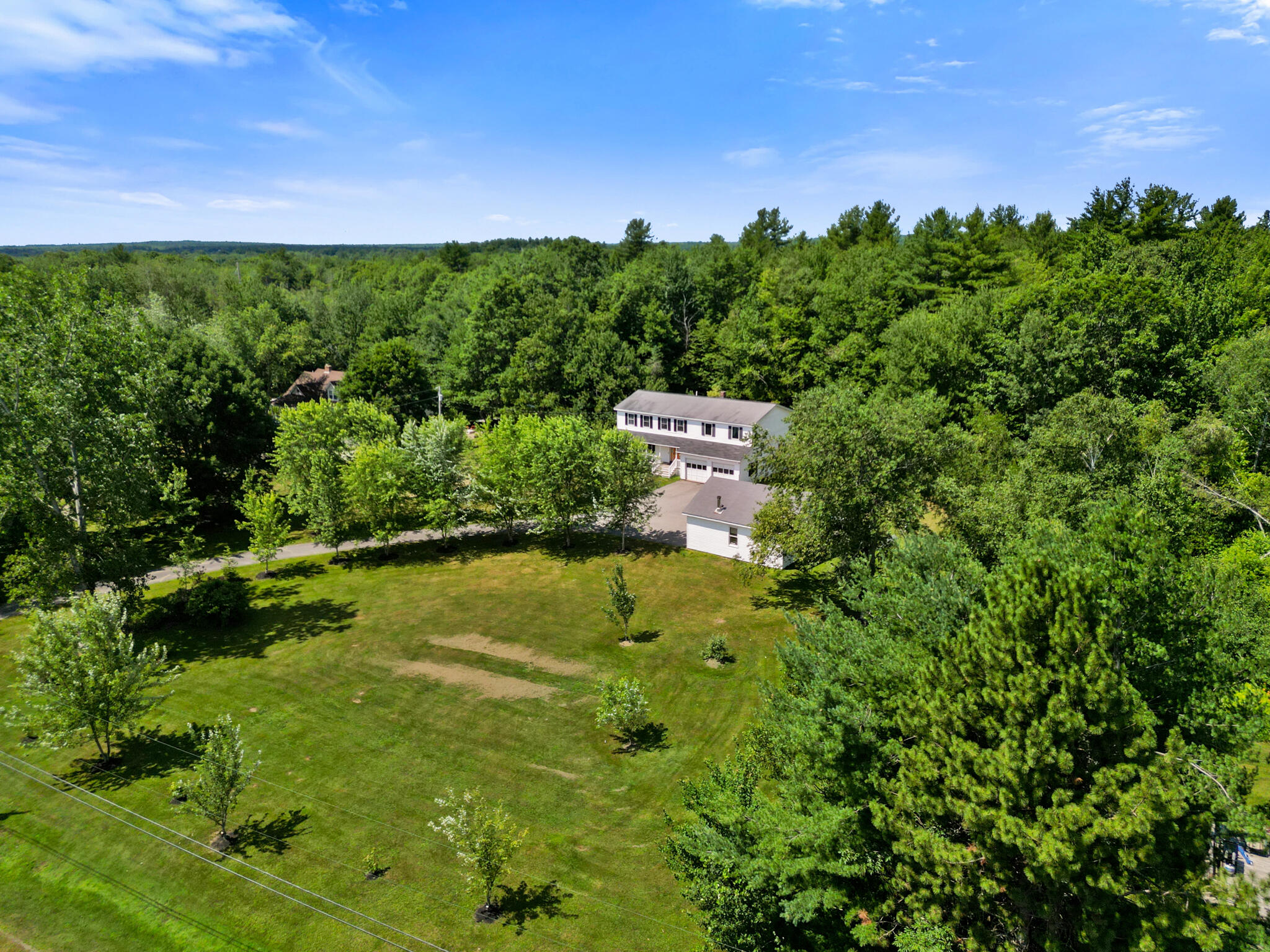 352 Madawaska Avenue Property Photo 3