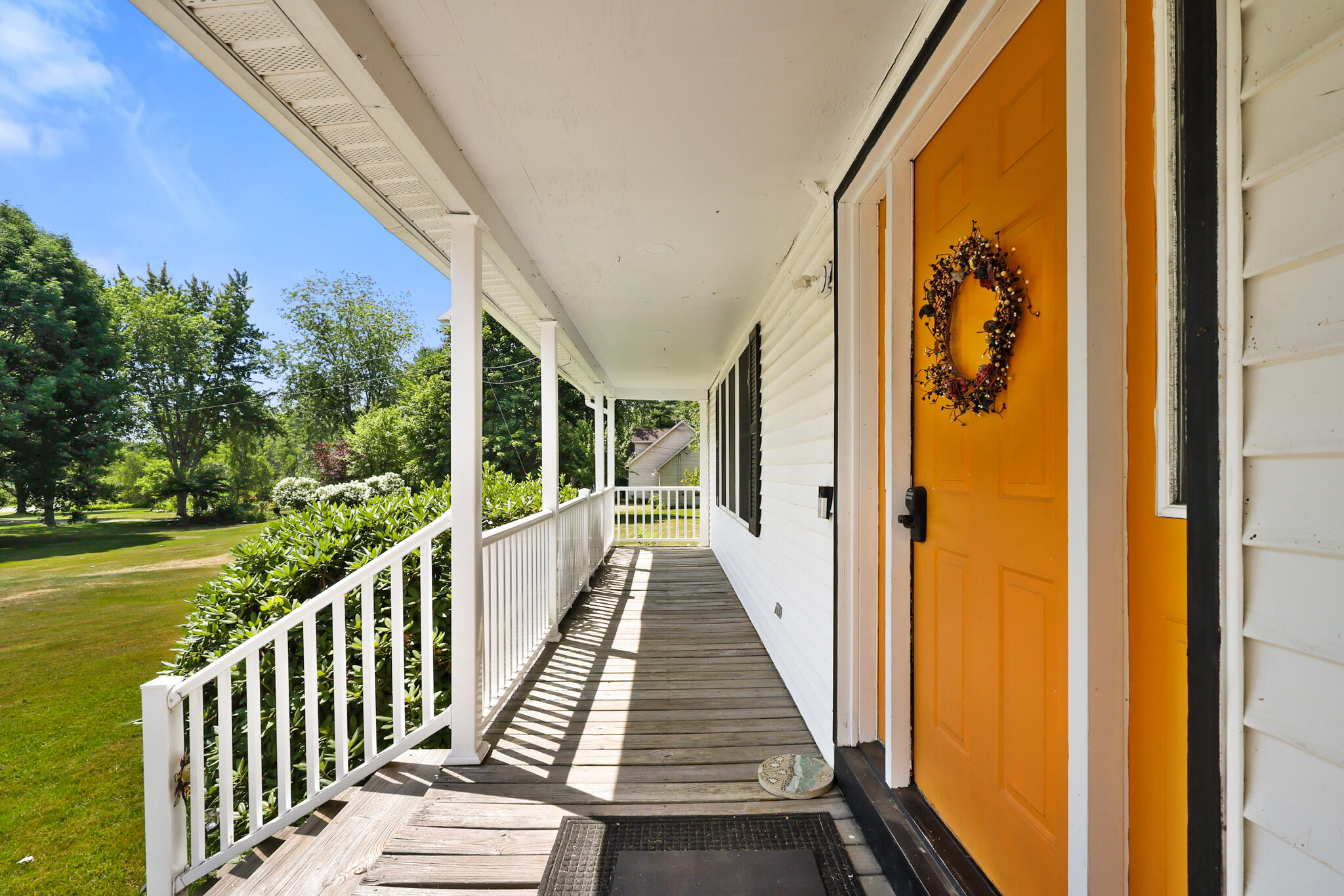 352 Madawaska Avenue Property Photo 7
