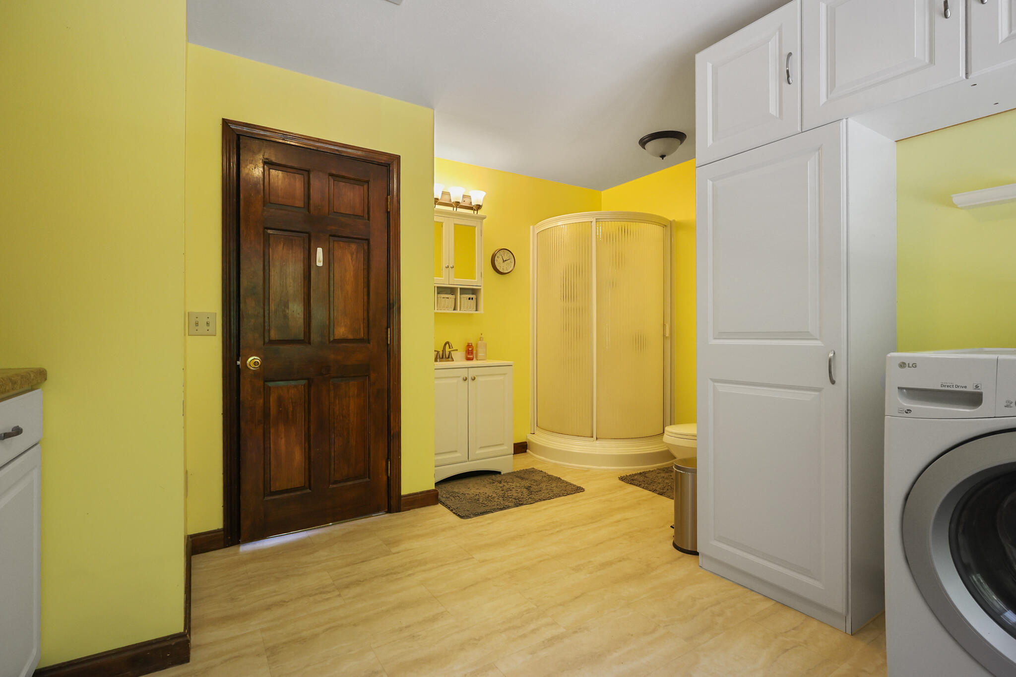 352 Madawaska Avenue Property Photo 27