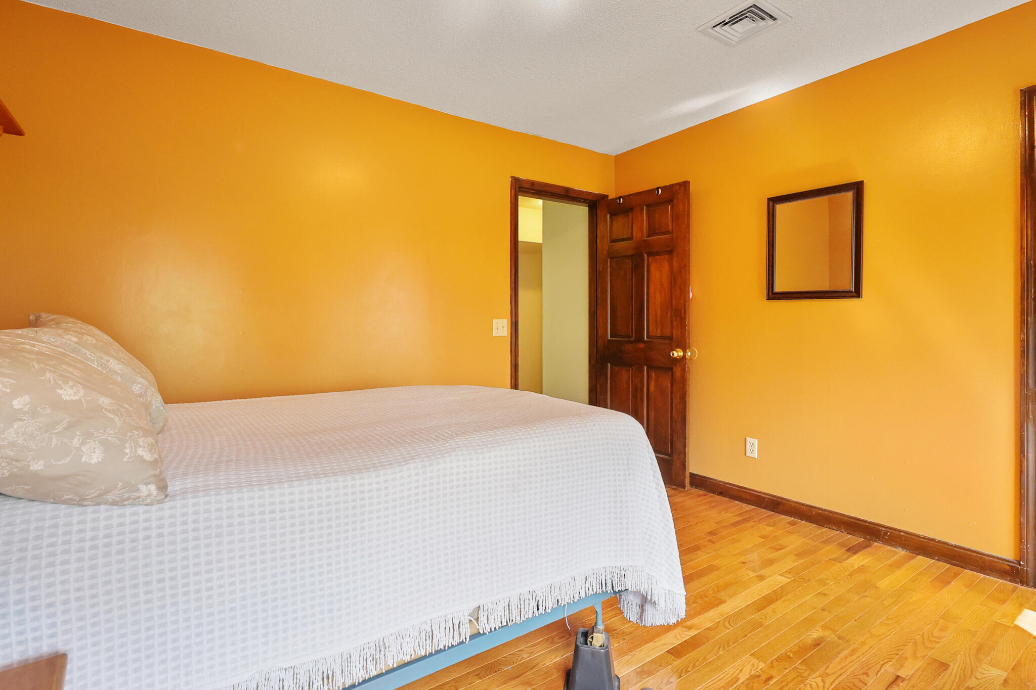 352 Madawaska Avenue Property Photo 31