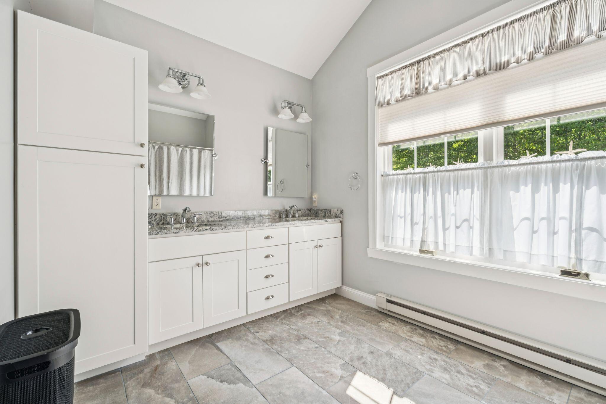 100 Higgins Drive Property Photo 20