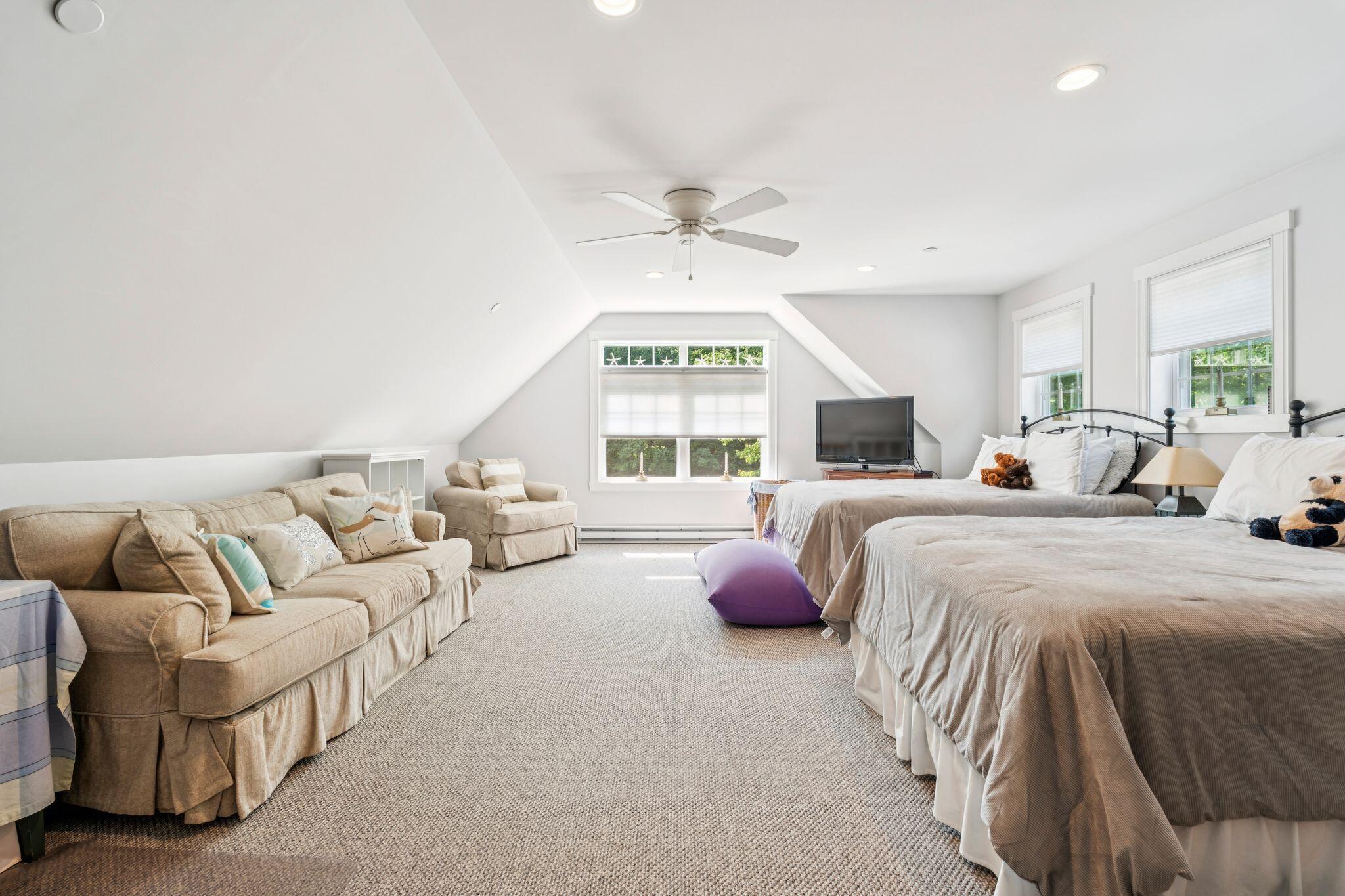 100 Higgins Drive Property Photo 30