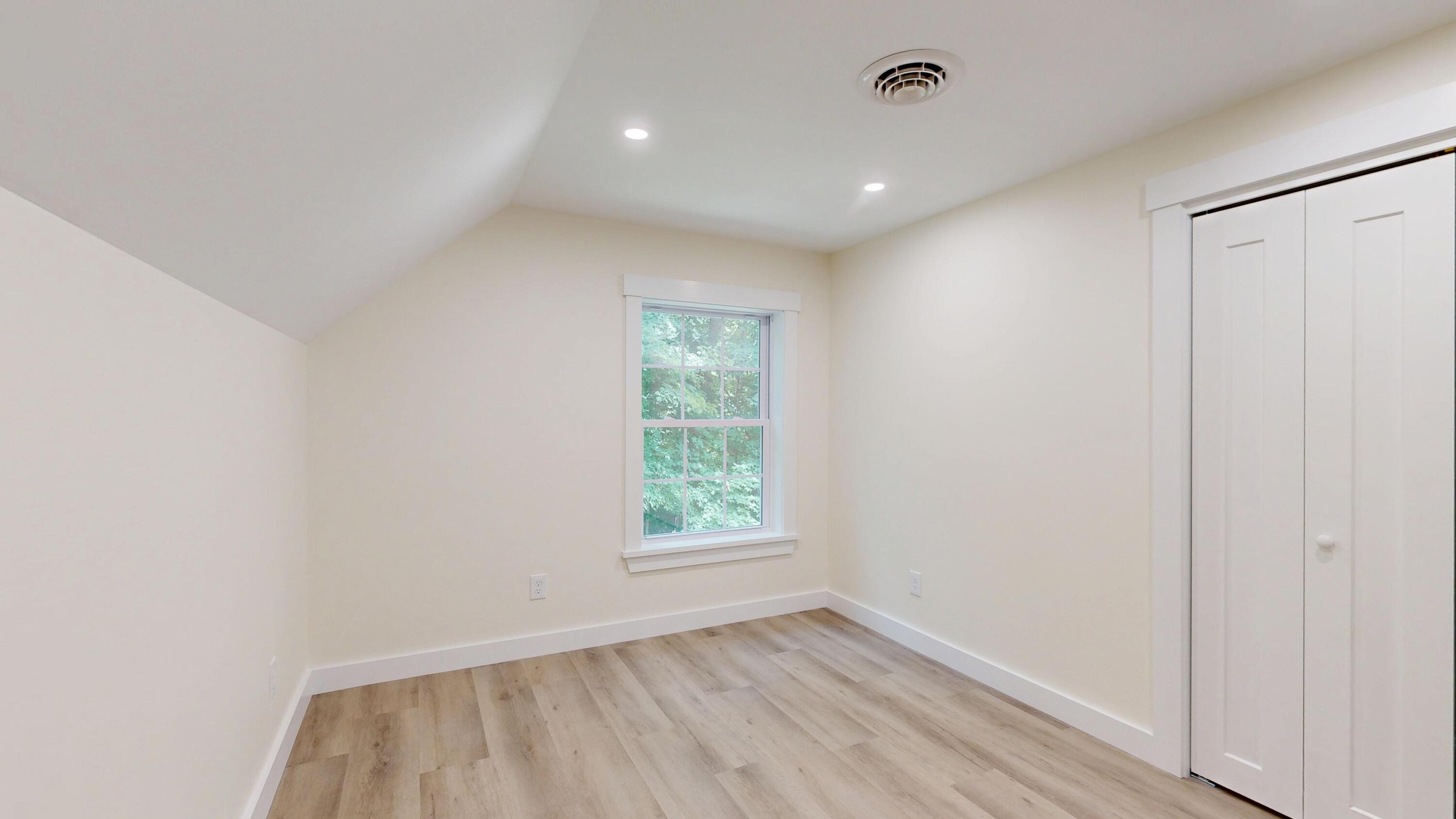 16 Snow Street Property Photo 39