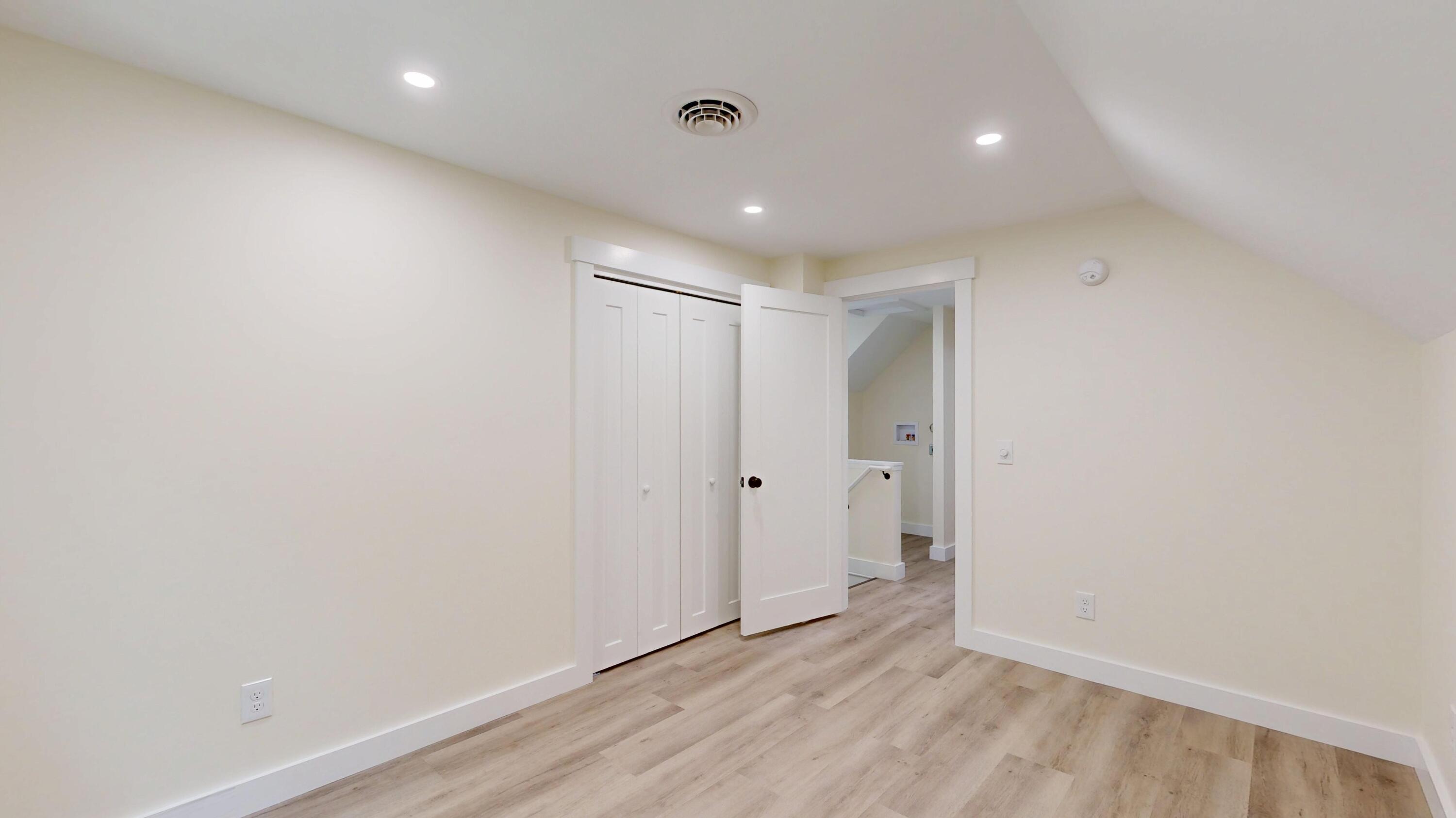 16 Snow Street Property Photo 40