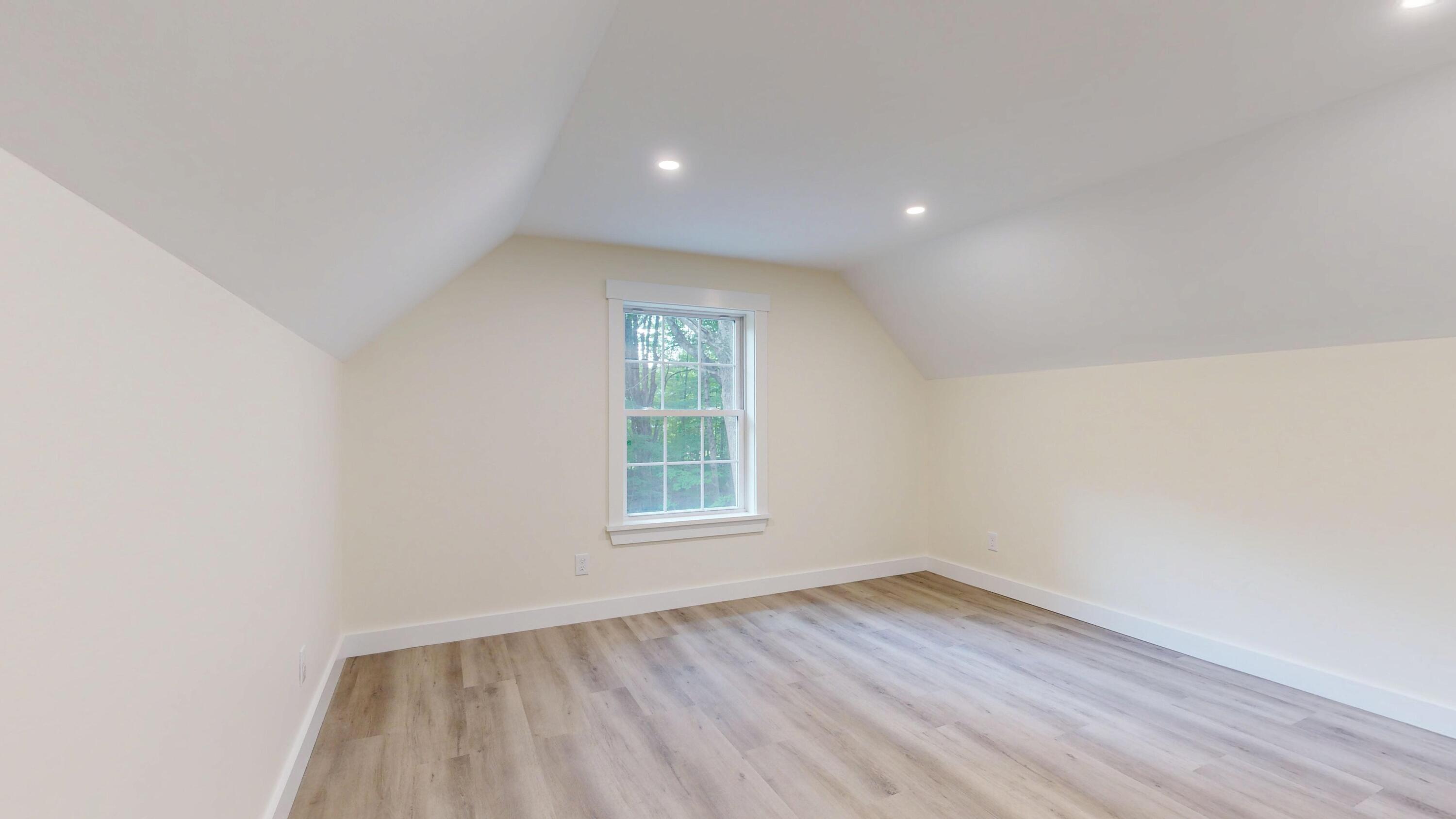 16 Snow Street Property Photo 43
