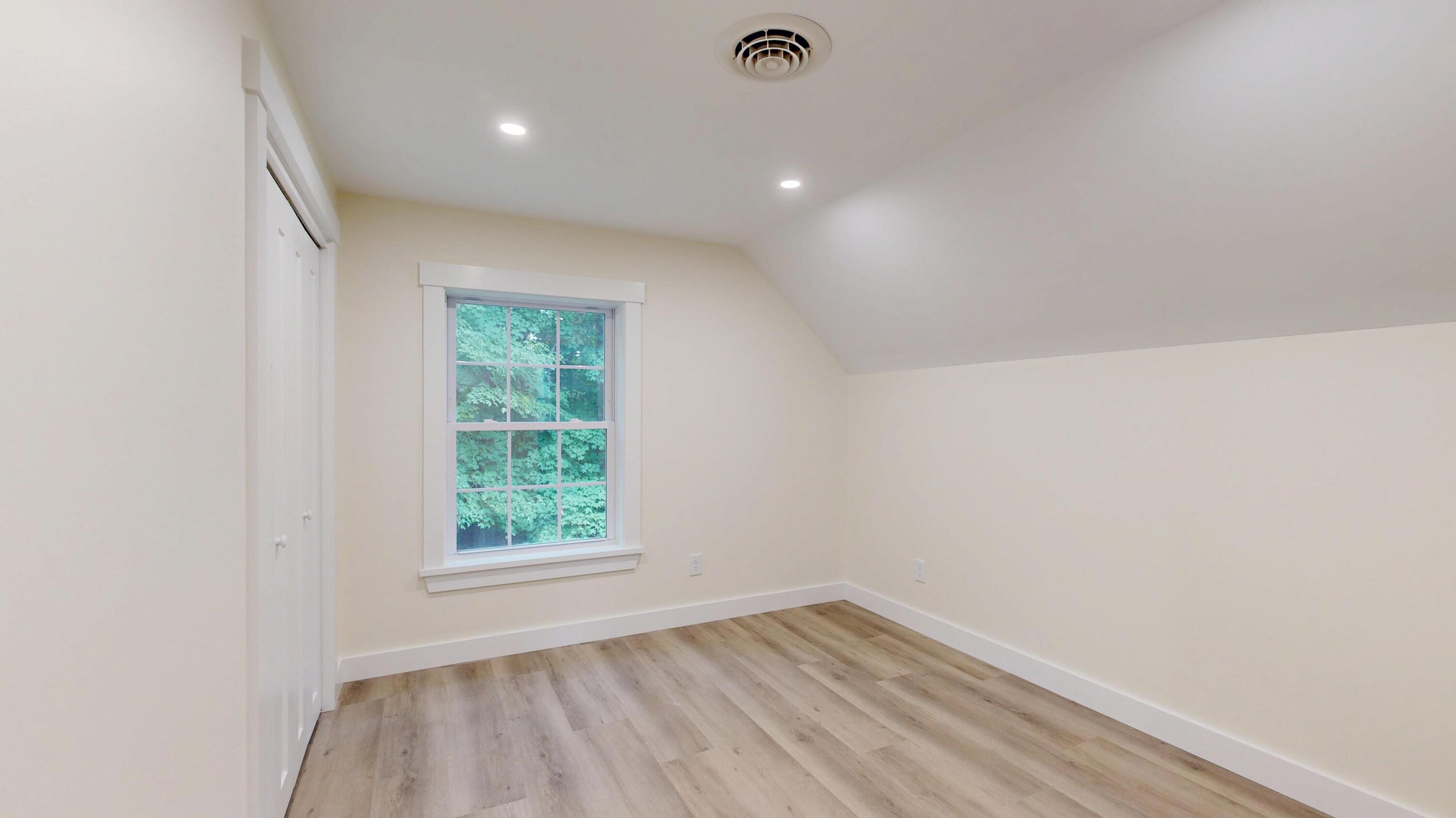 16 Snow Street Property Photo 49