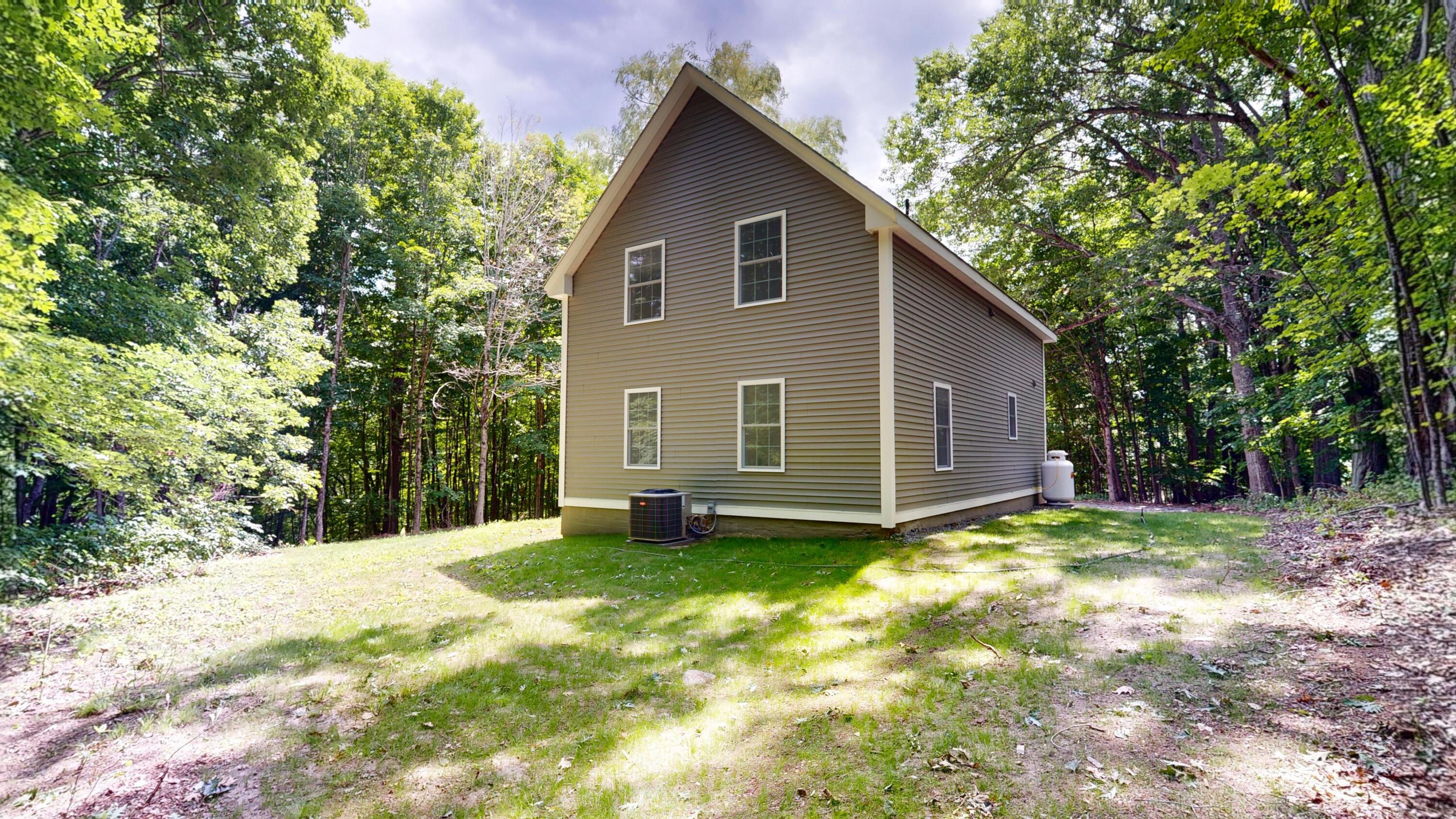 16 Snow Street Property Photo 58