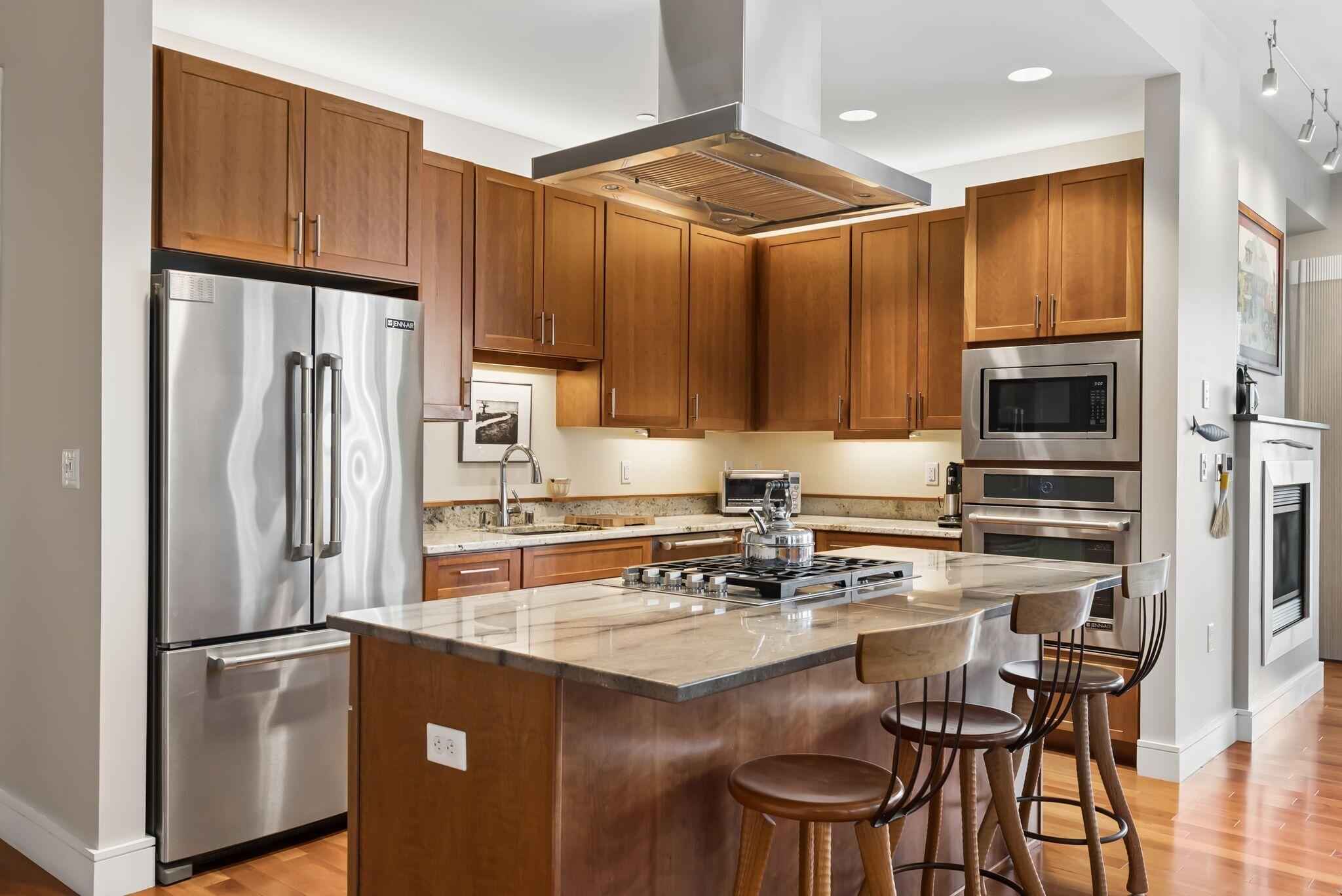 118 Congress Street 202 Property Photo 13
