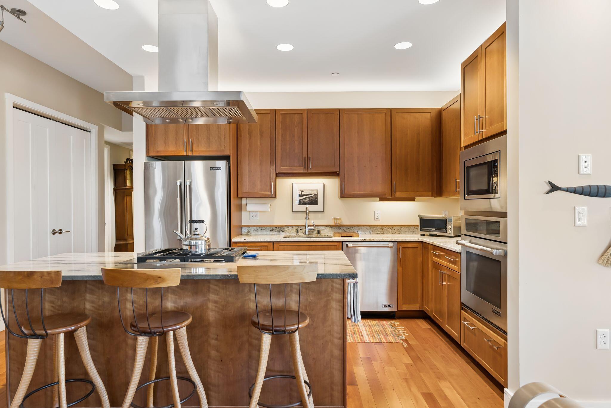 118 Congress Street 202 Property Photo 17