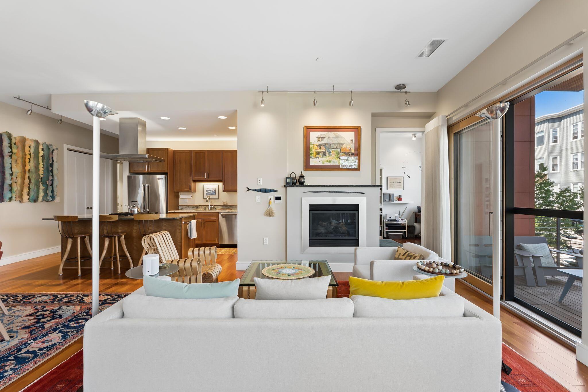 118 Congress Street 202 Property Photo 23