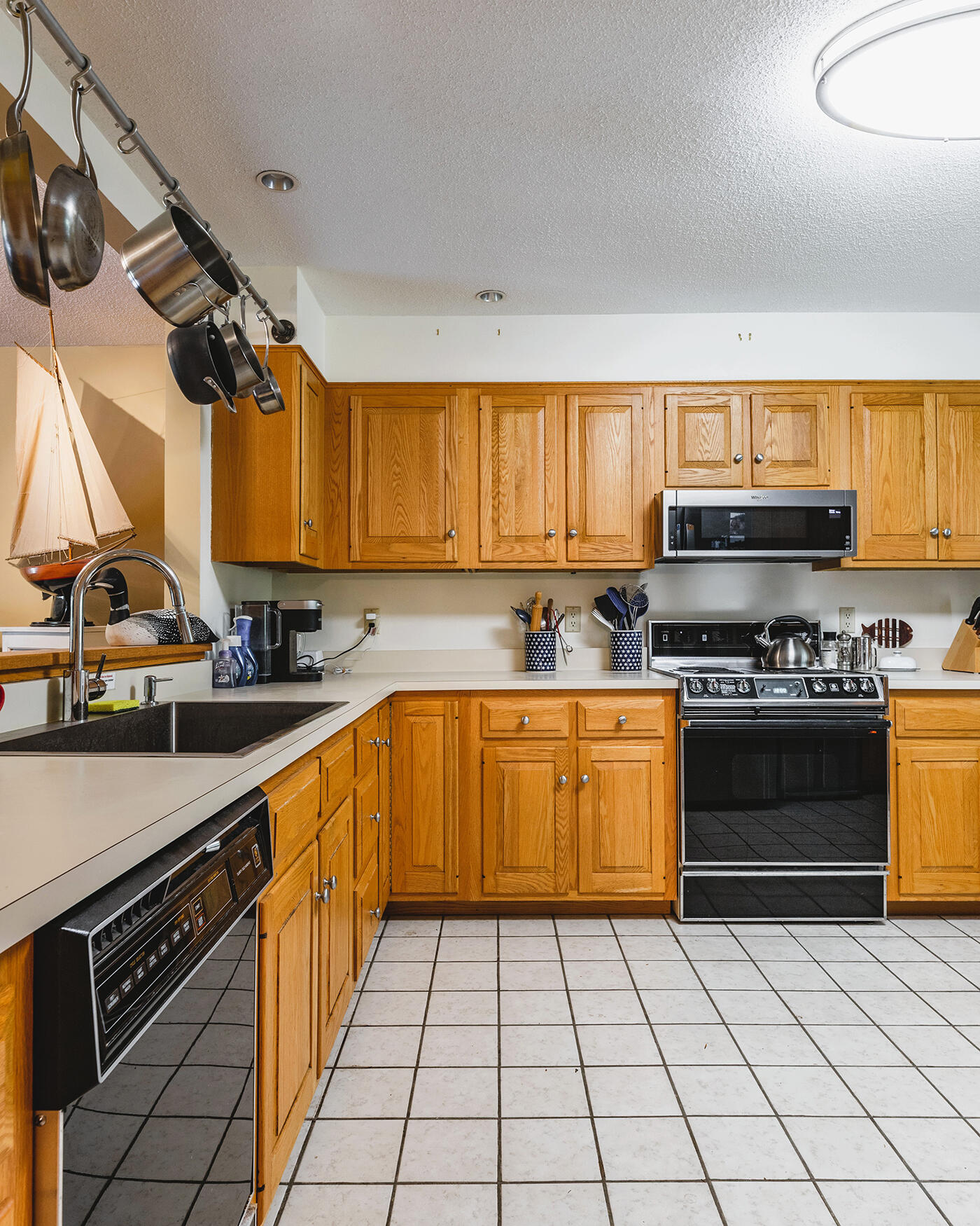 37 Harbor Drive 37 Property Photo 10