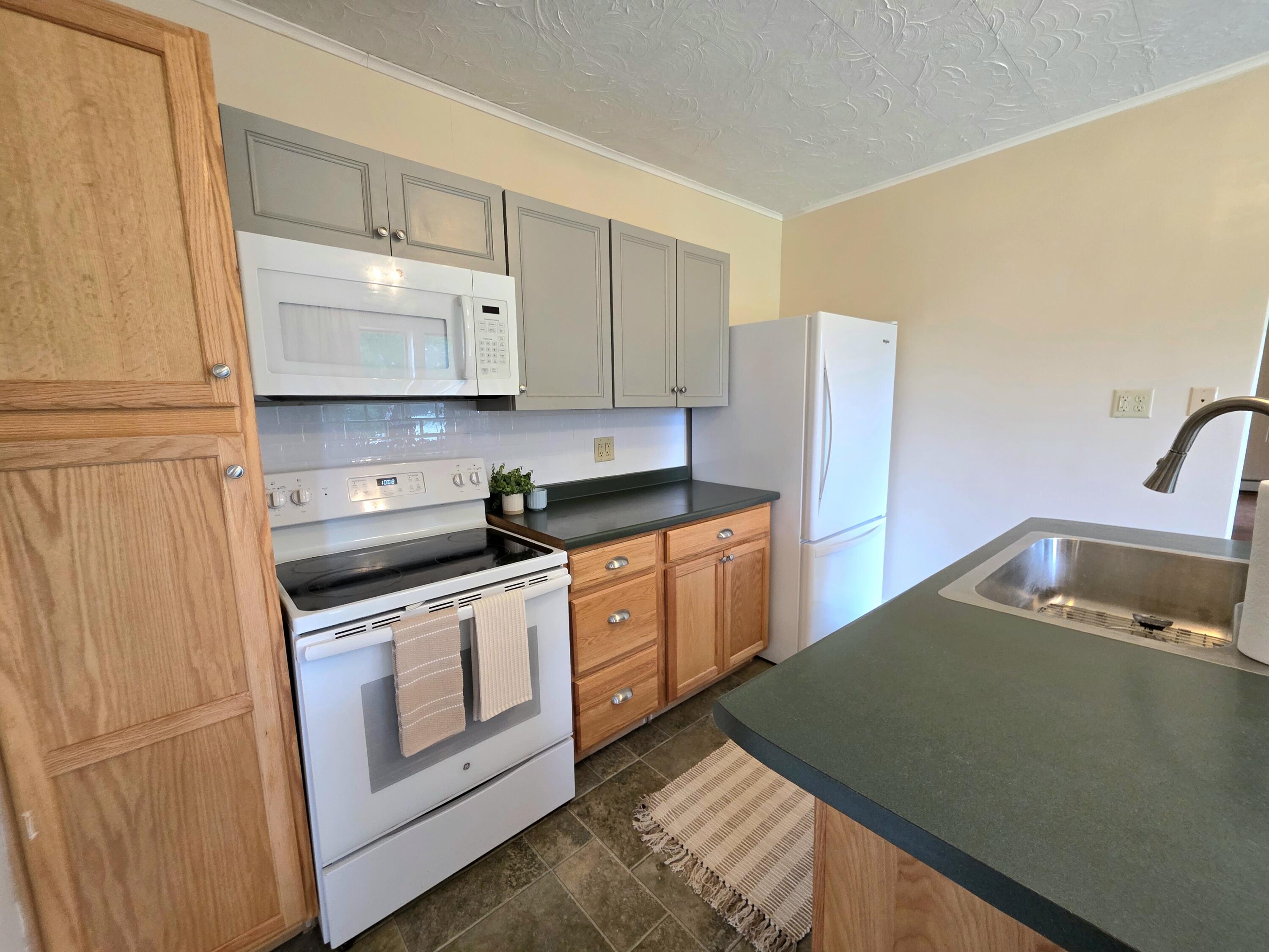 316 Parkhurst Siding Road Property Photo 17