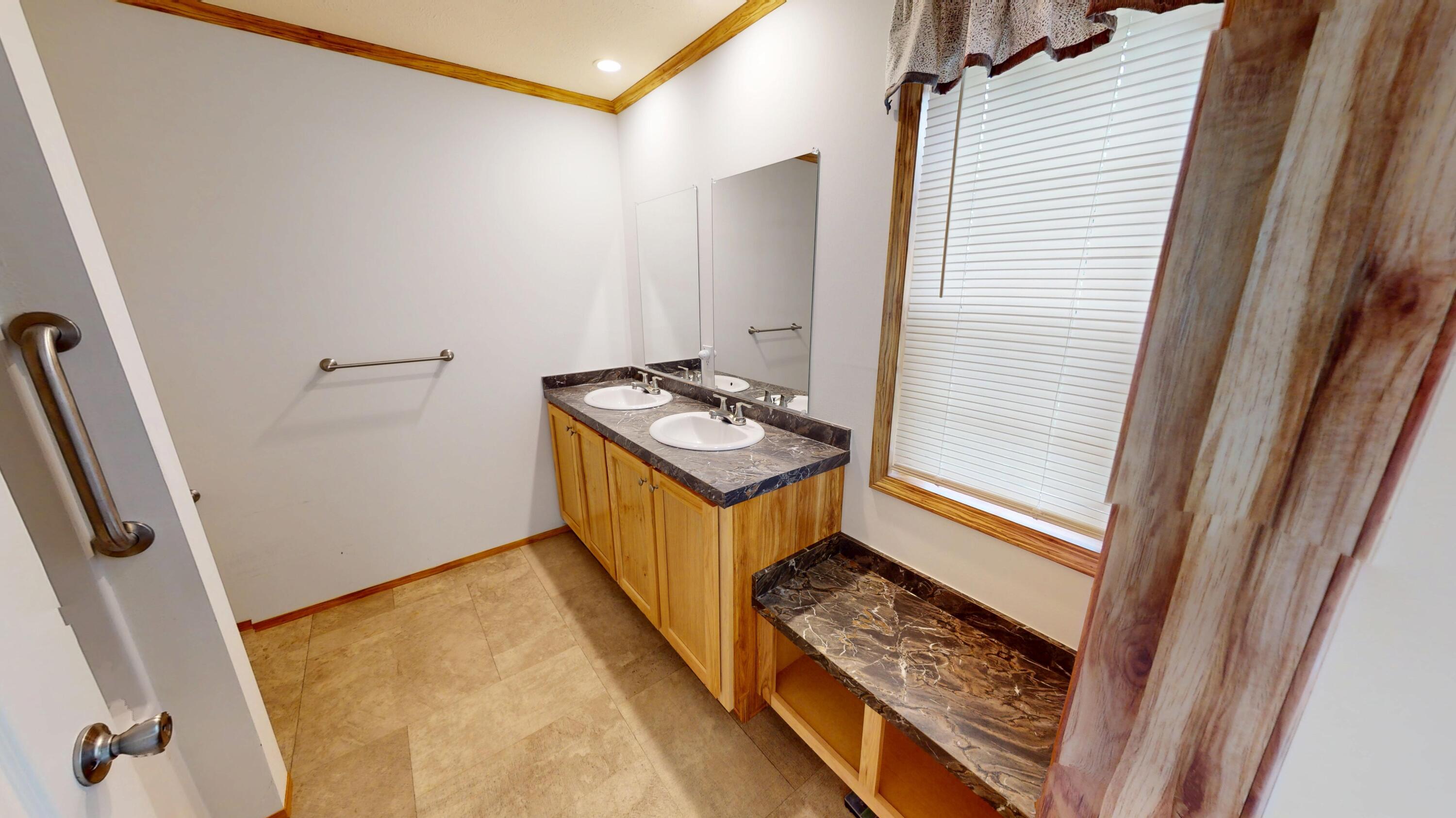 48 Red Oak Drive Property Photo 16