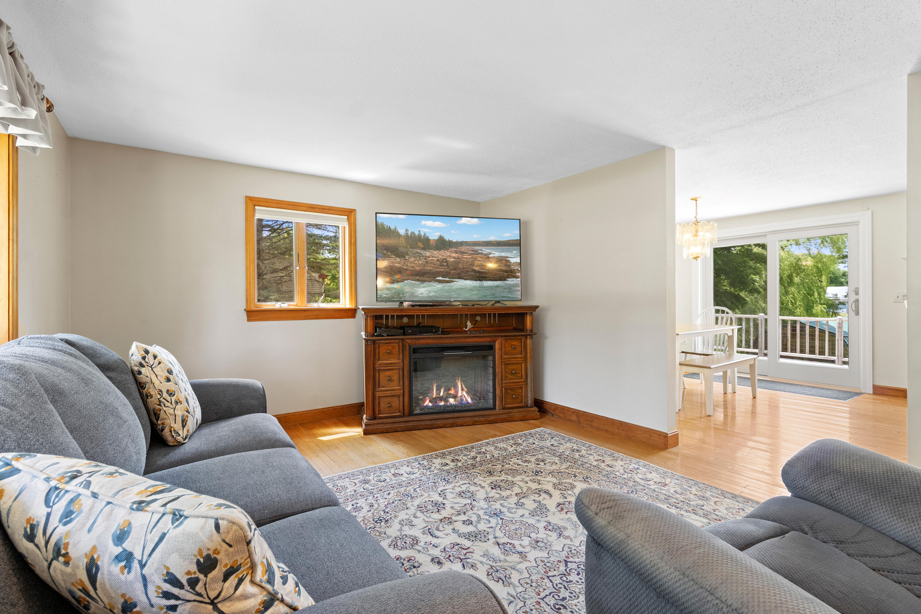 33 Sunset Street Property Photo 12