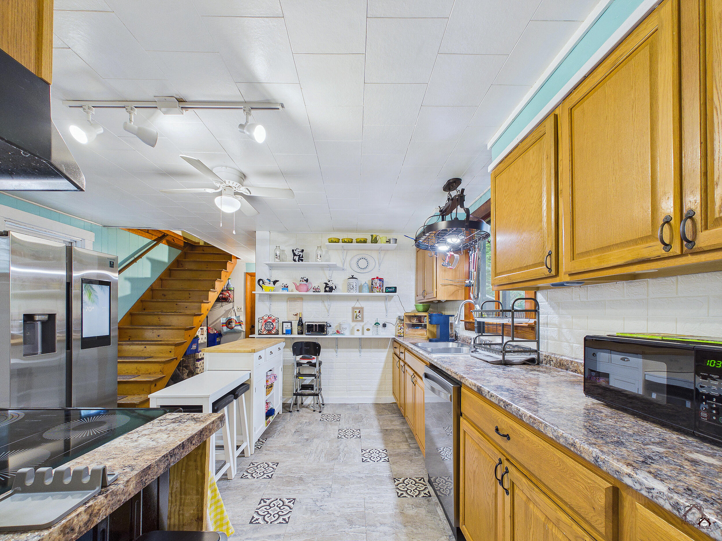 34 Capen Road Property Photo 10