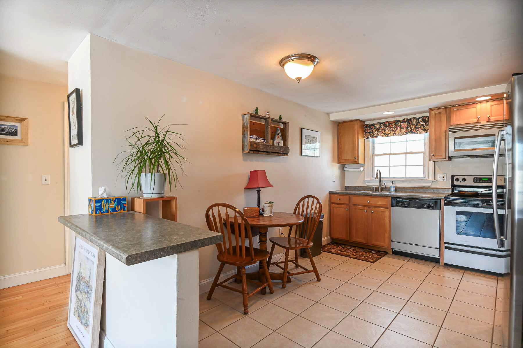 11 Carriage Hill Lane F Property Photo 6