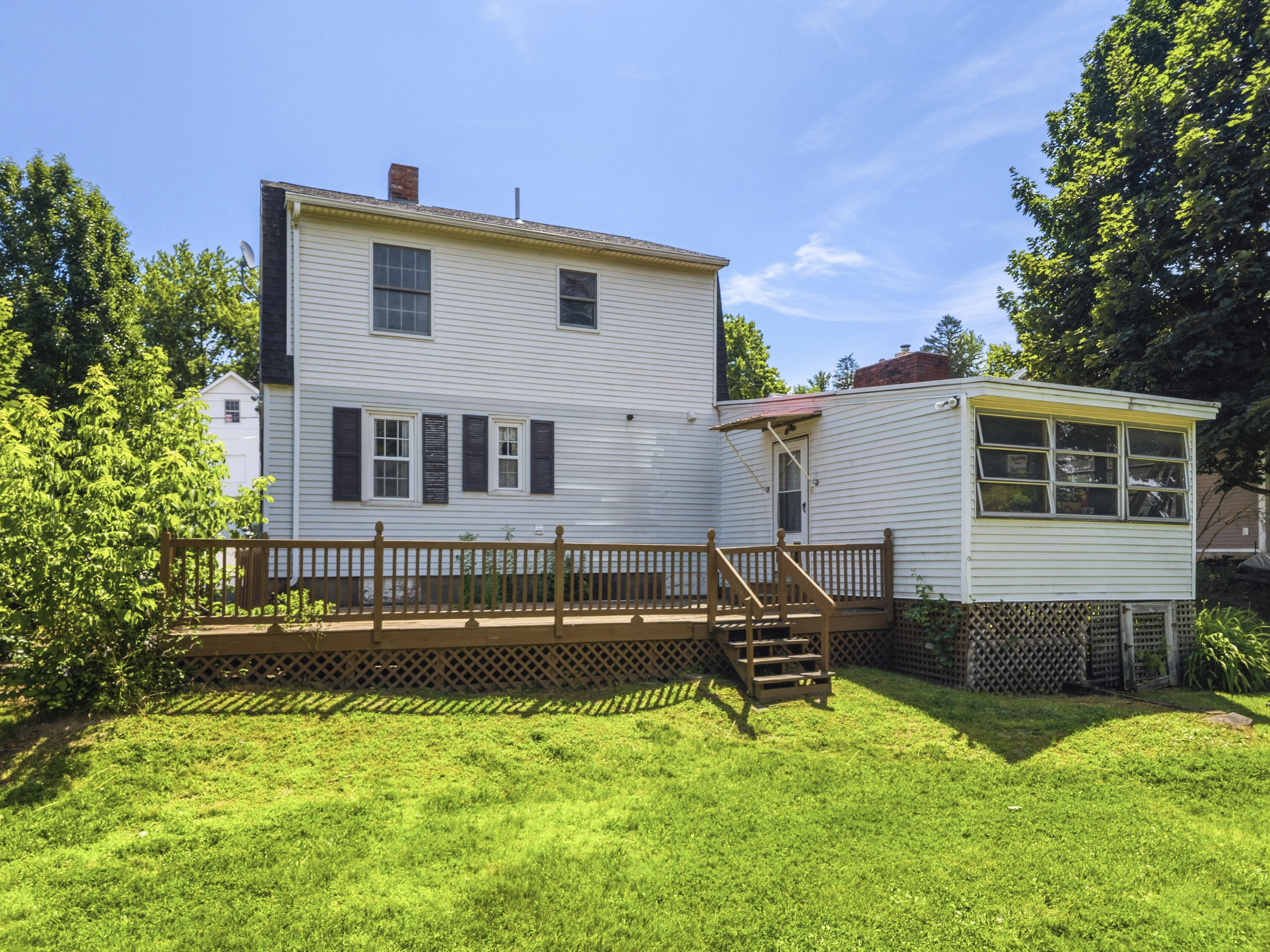 5 Pine Street Property Photo 3