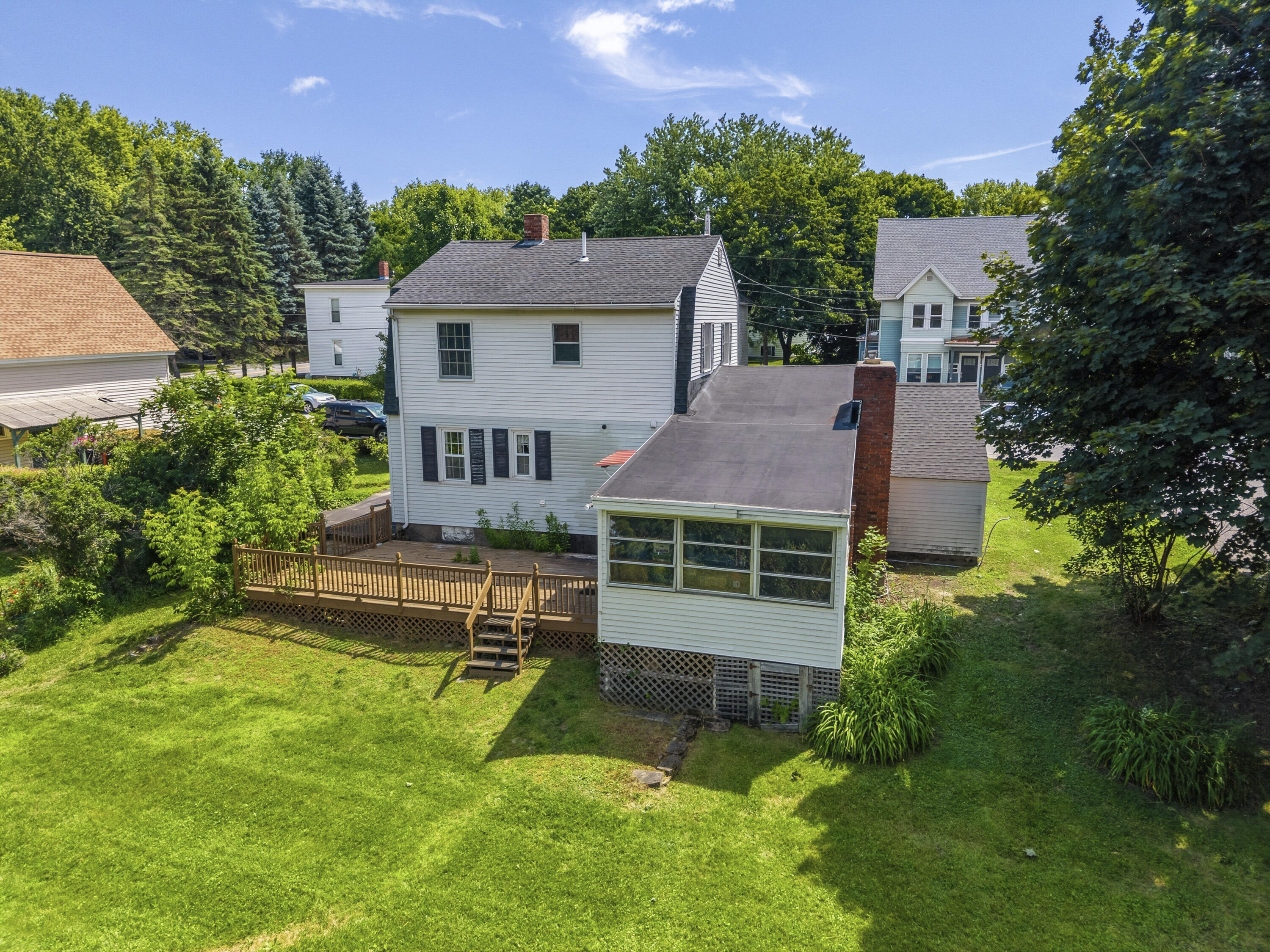 5 Pine Street Property Photo 6