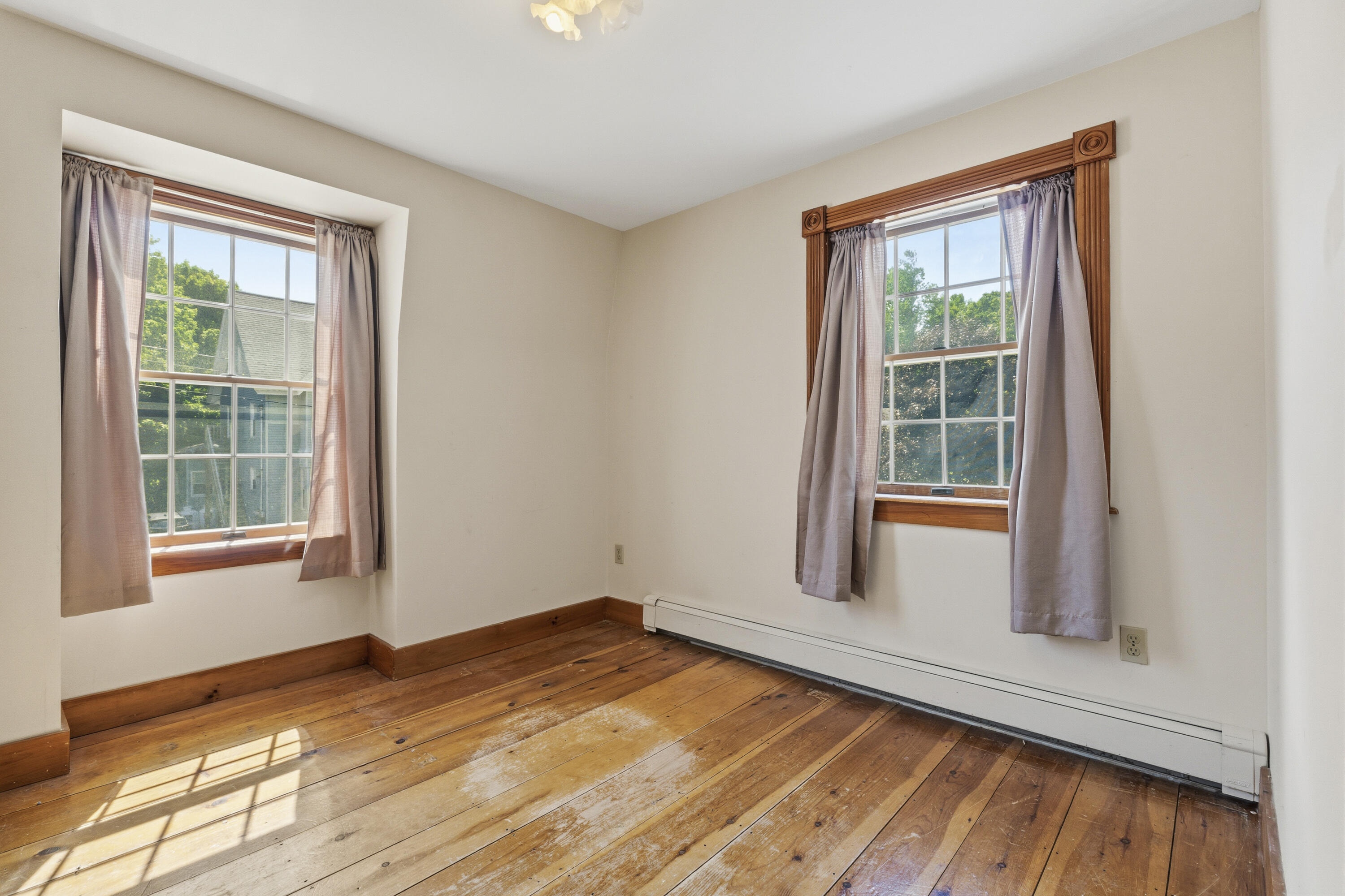 5 Pine Street Property Photo 27