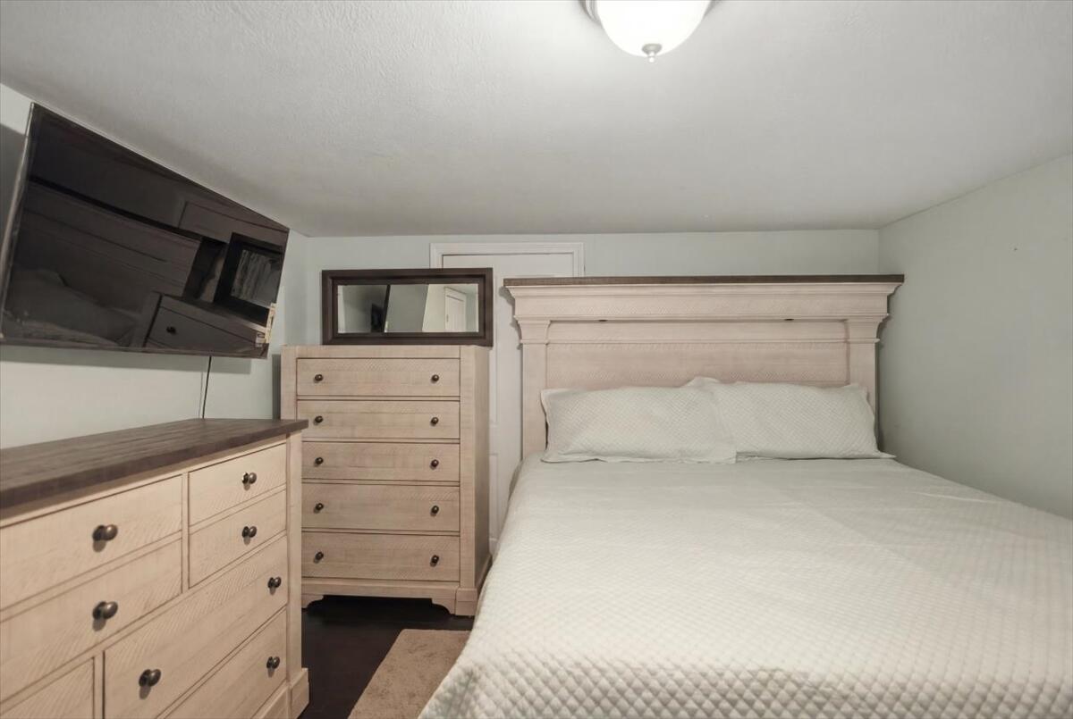 16 Hartley Street Property Photo 27