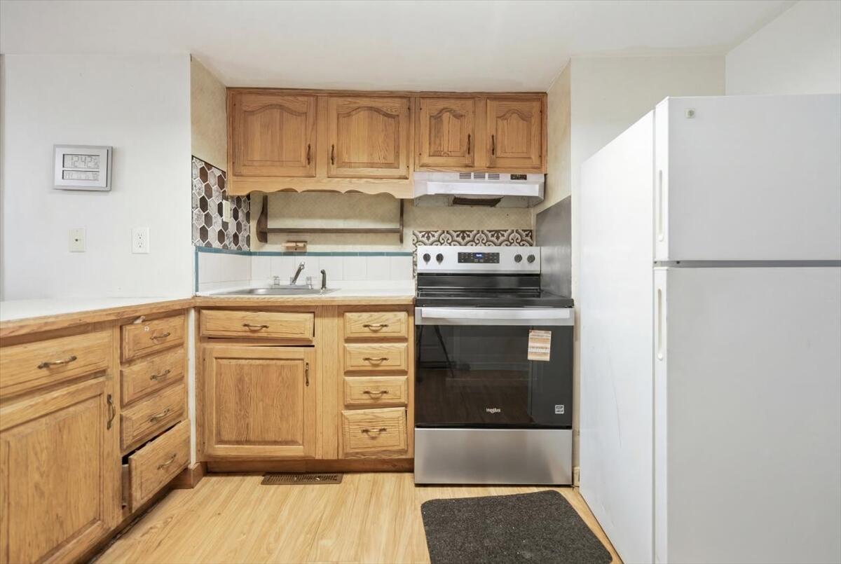 16 Hartley Street Property Photo 33