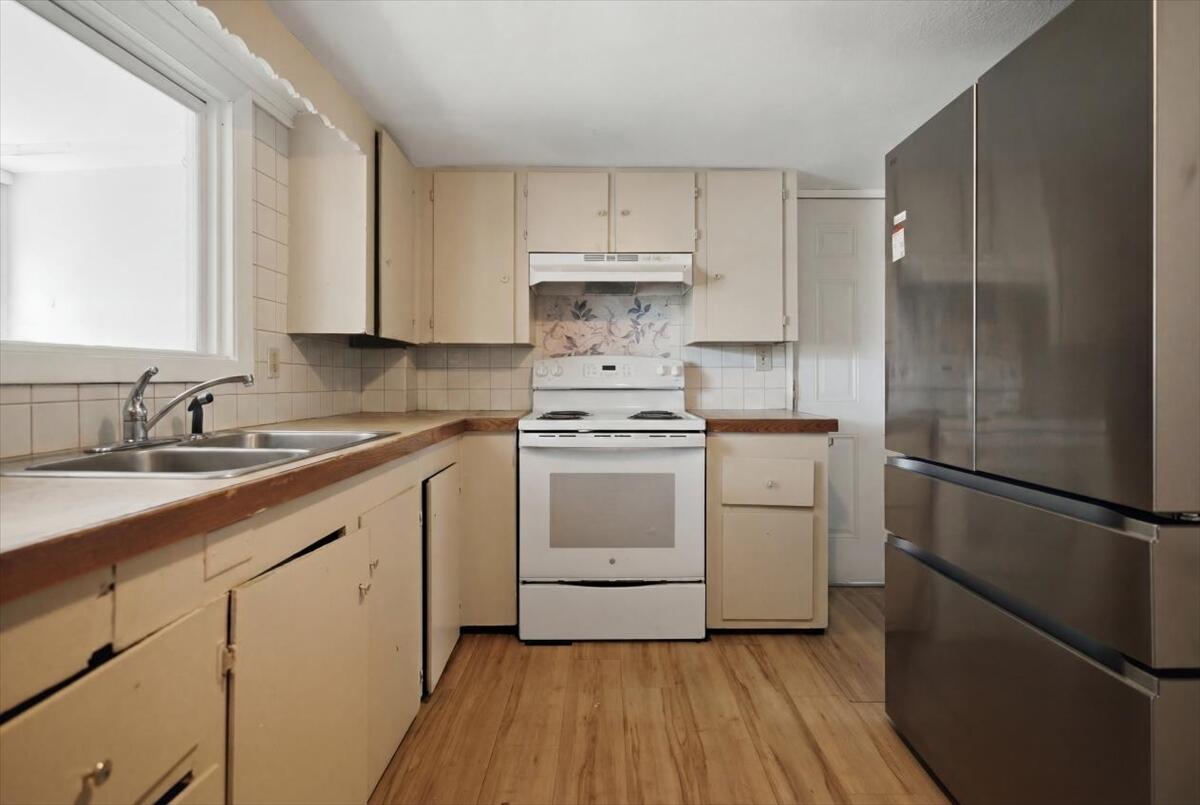 16 Hartley Street Property Photo 39