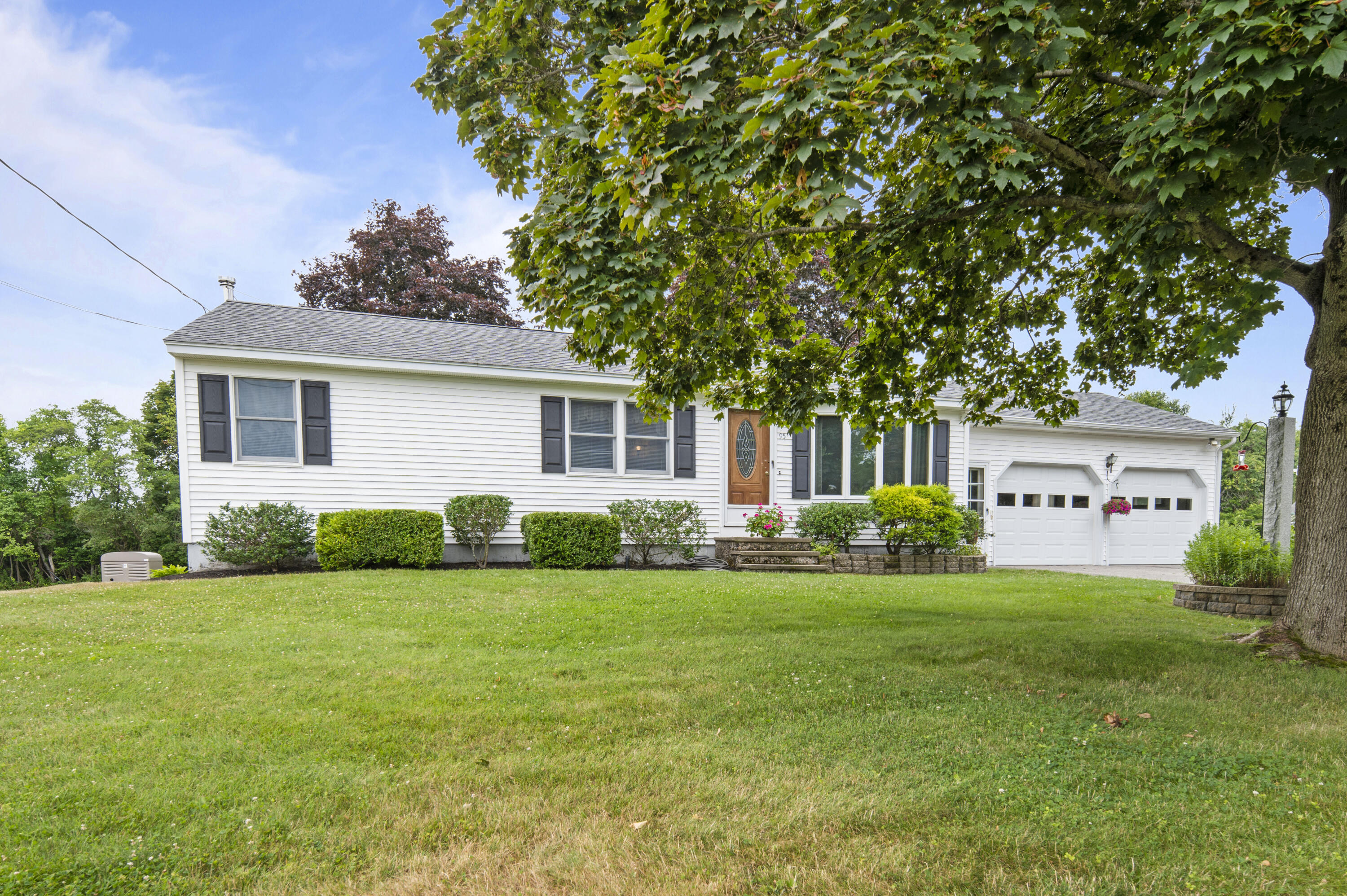 95 Gendron Drive Property Photo 1