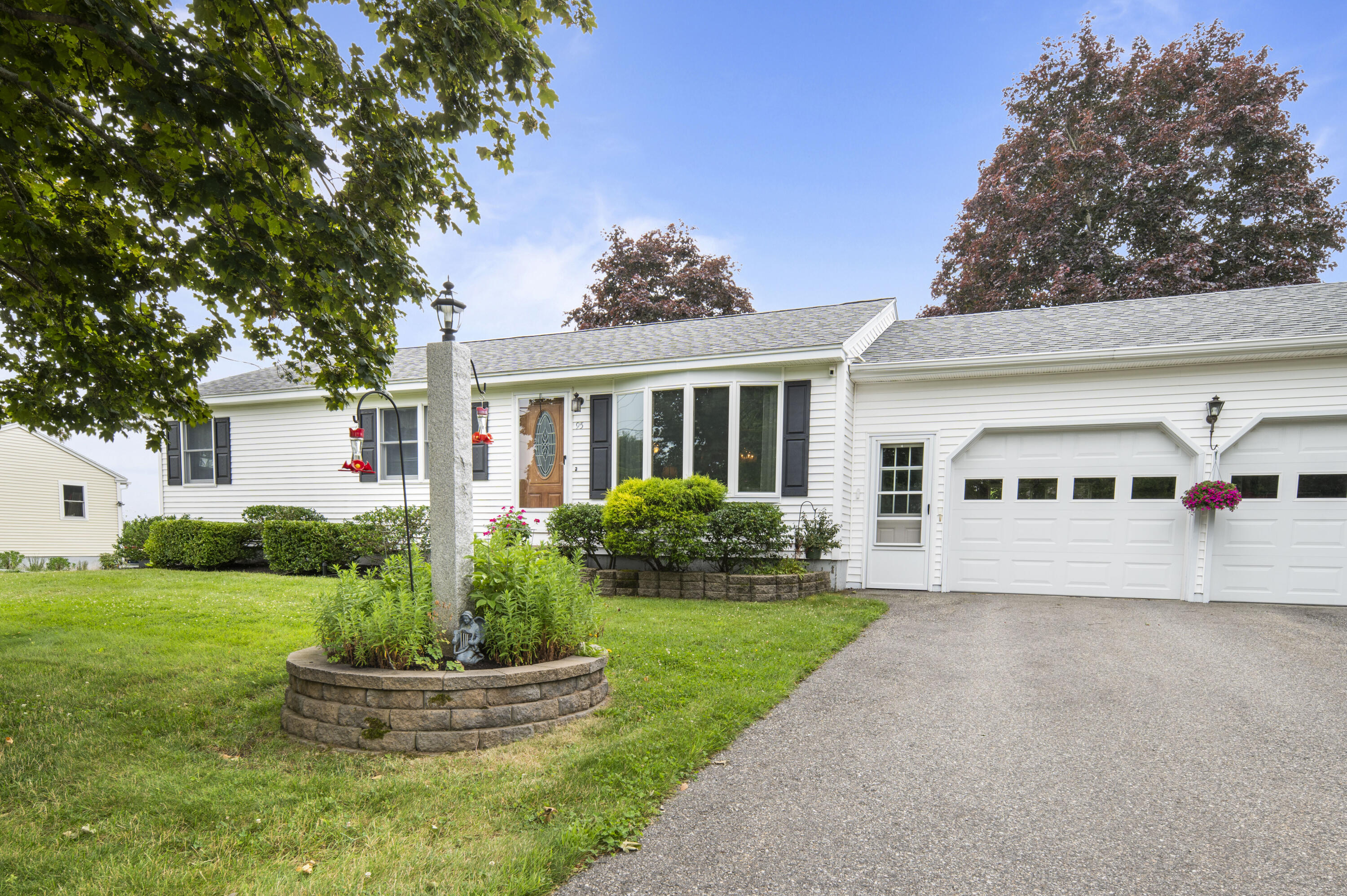 95 Gendron Drive Property Photo 2