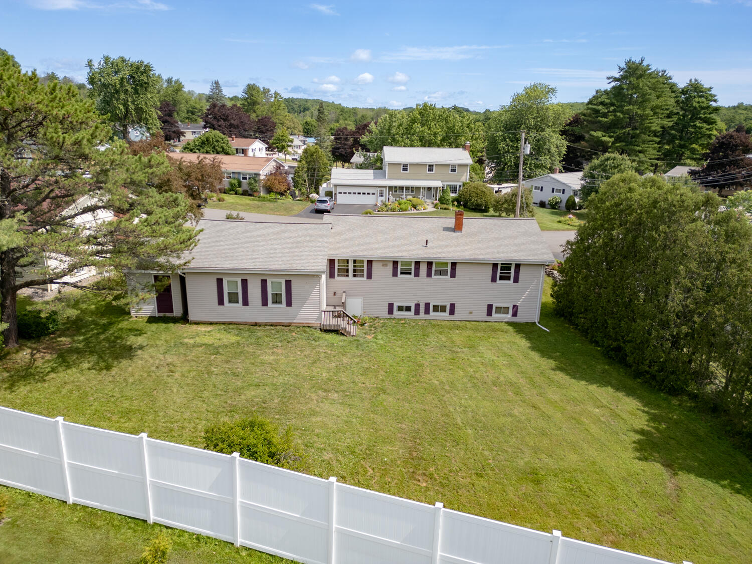17 Heathwood Lane Property Photo 1