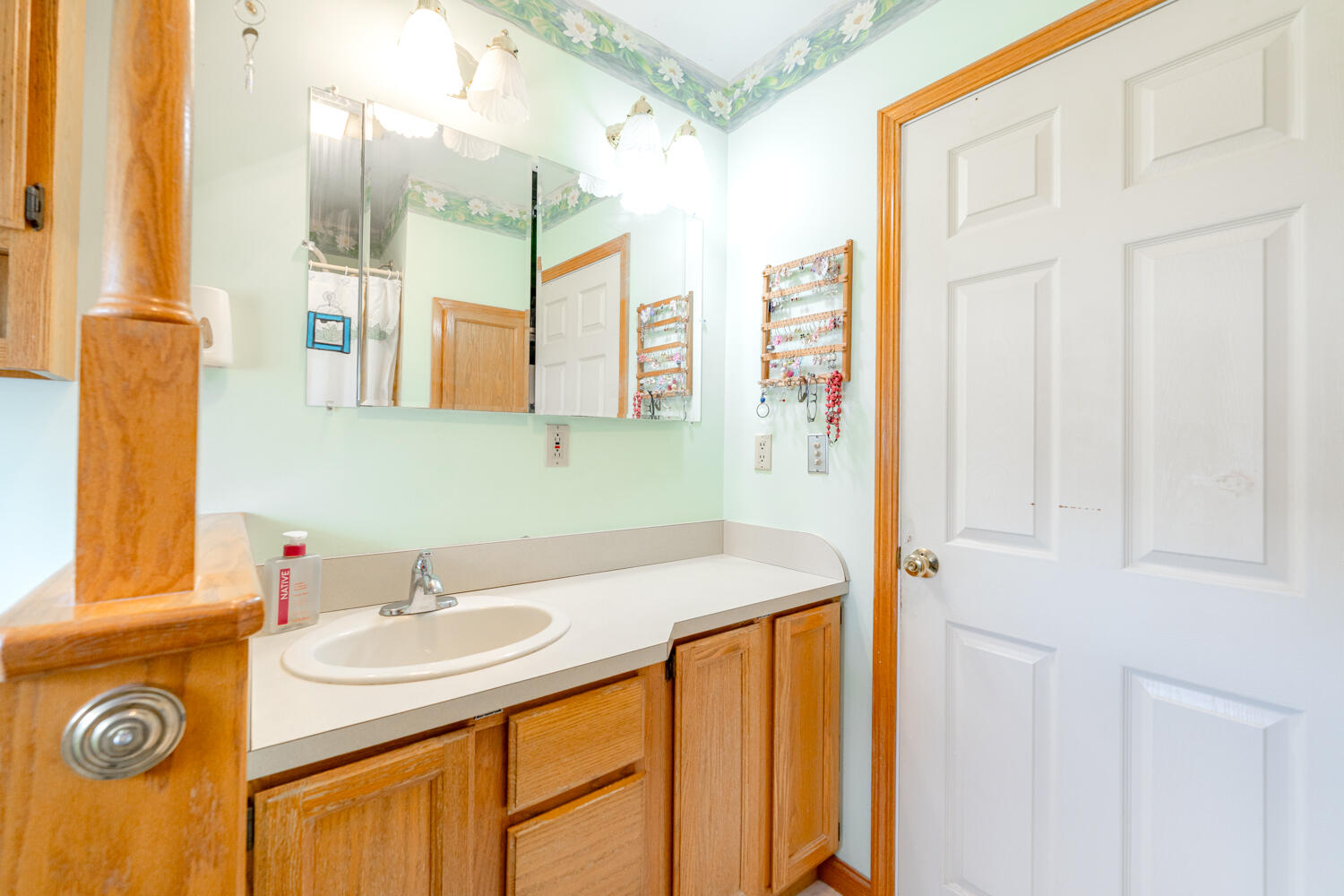 17 Heathwood Lane Property Photo 16