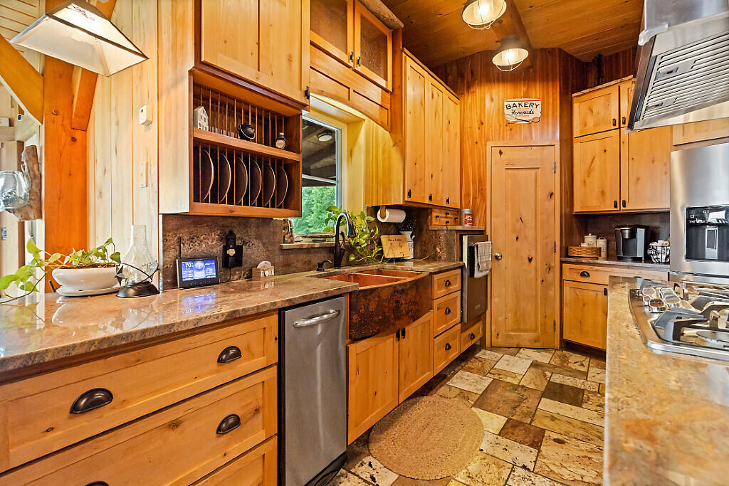 160 Ross Hill Road Property Photo 44
